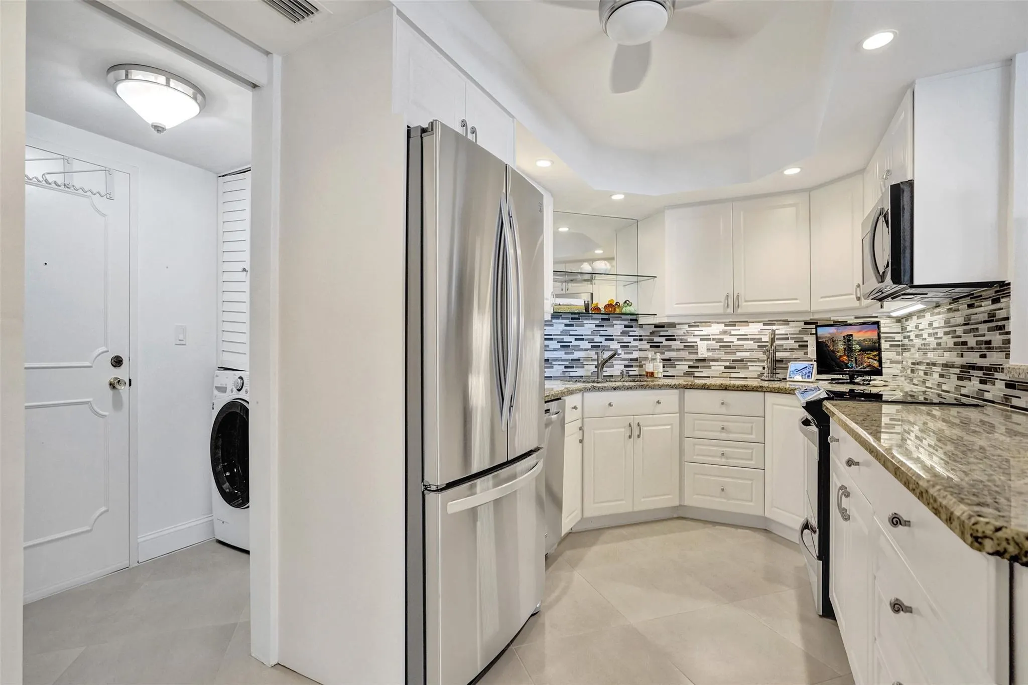 3900 N Ocean Dr, #9C