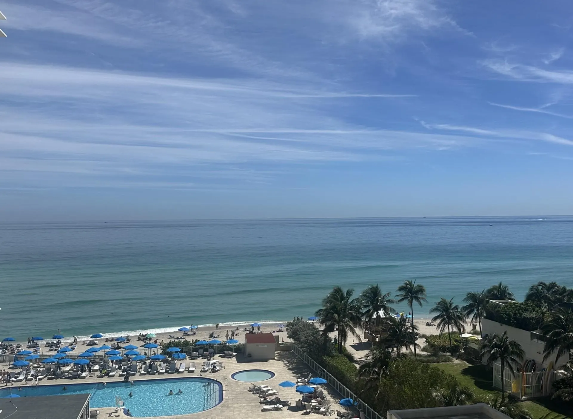 19201 Collins Ave, #646