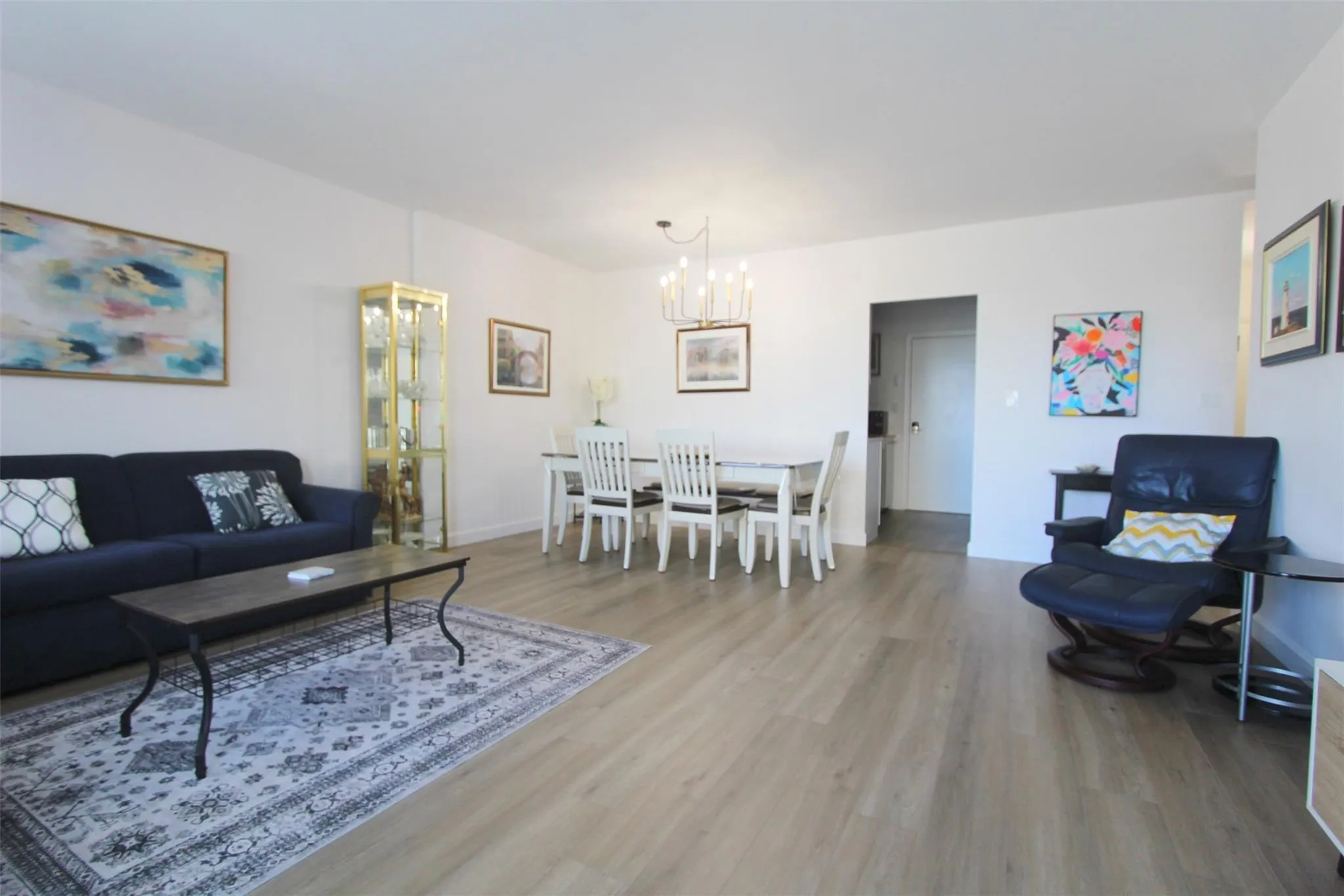 3233 NE 34th St, #406