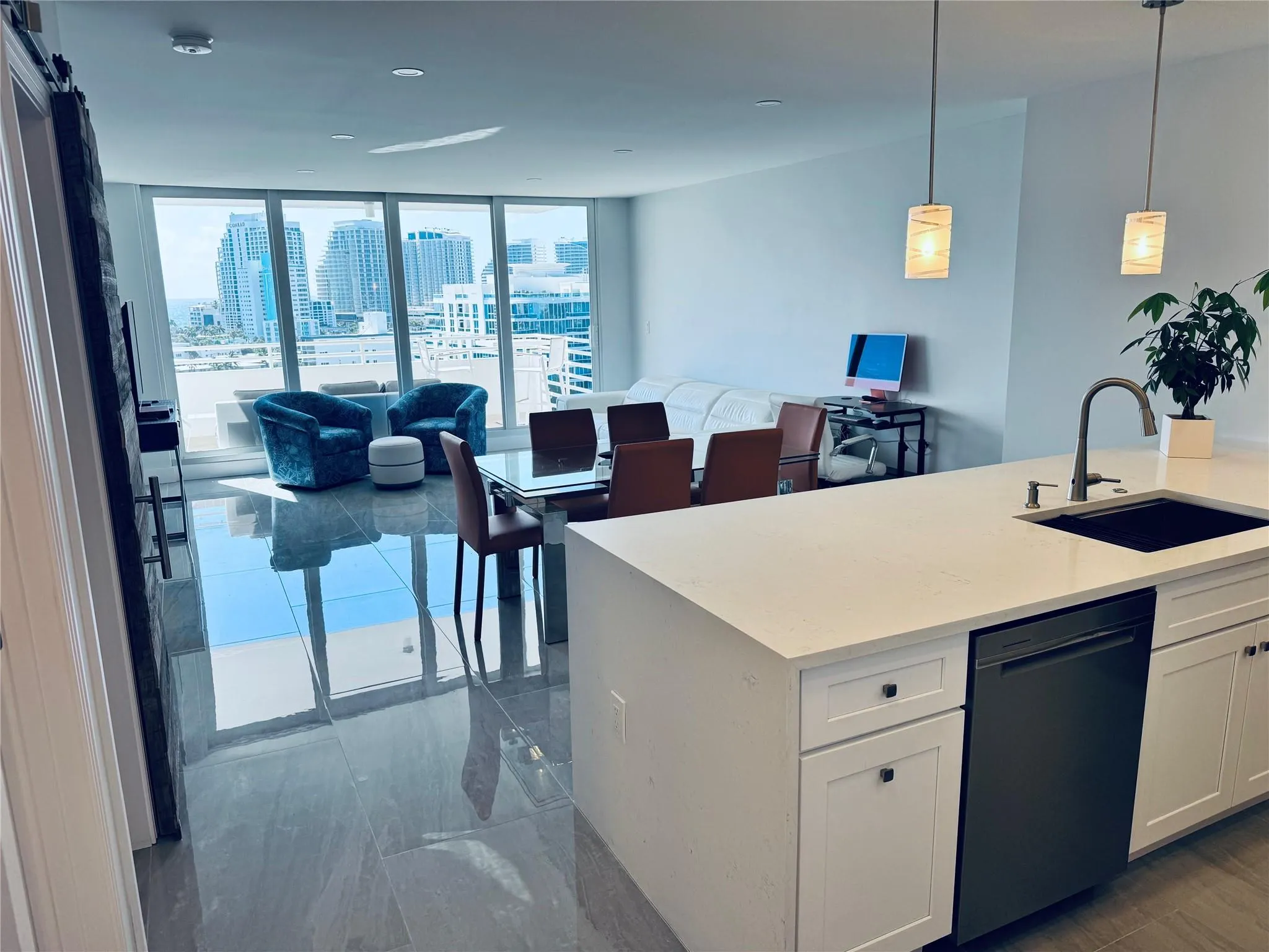 888 Intracoastal Dr, #12B