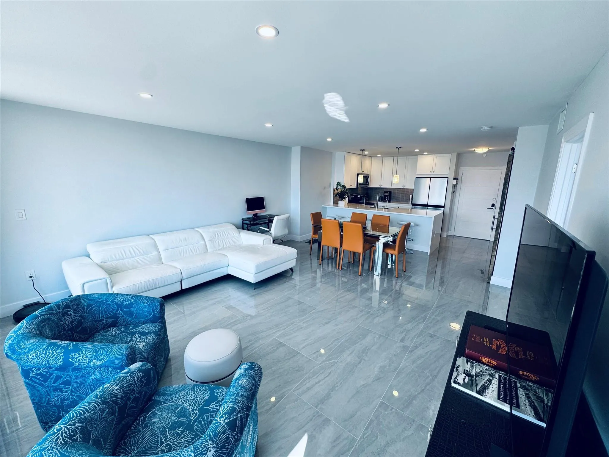 888 Intracoastal Dr, #12B