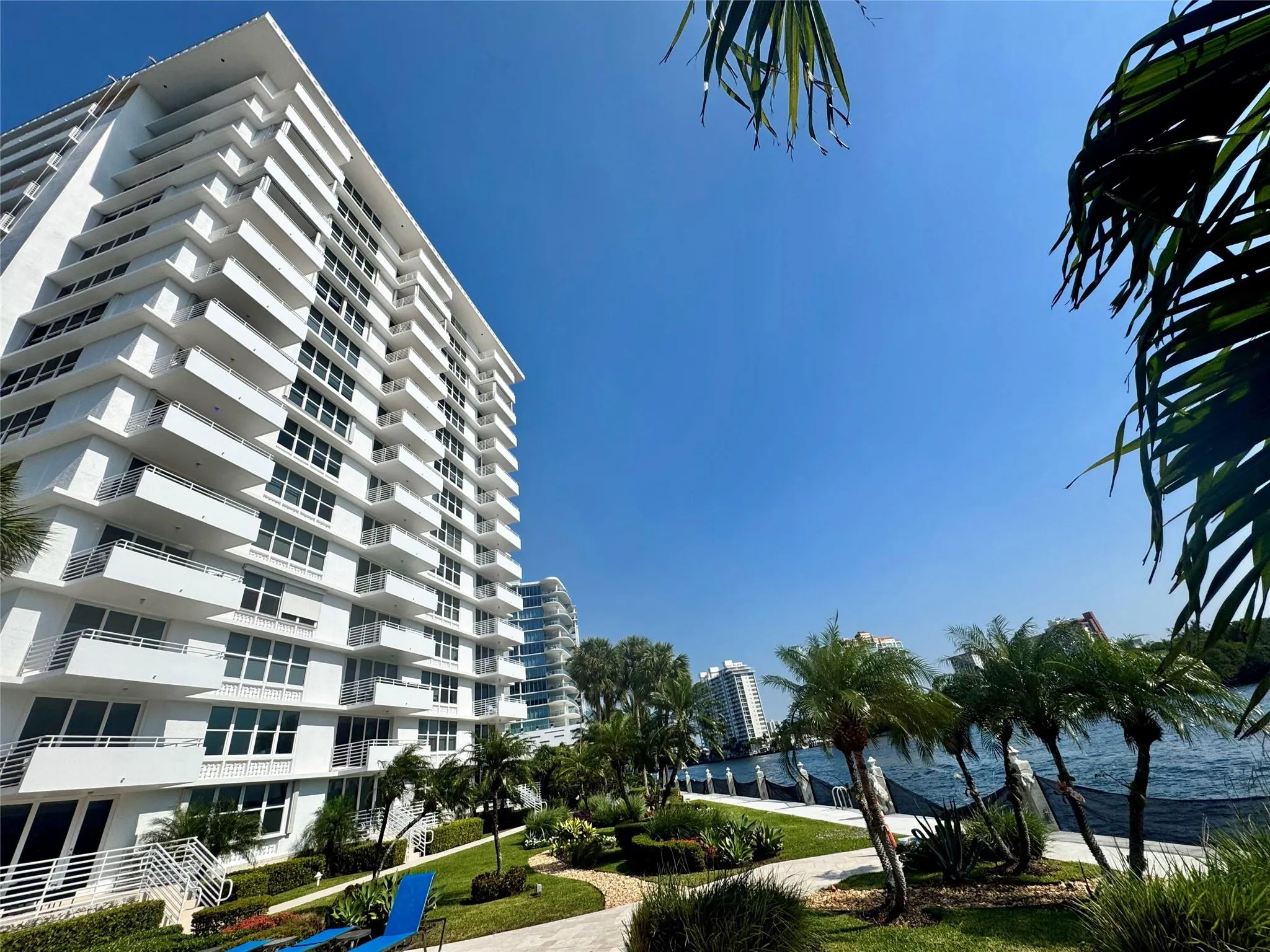 888 Intracoastal Dr, #12B