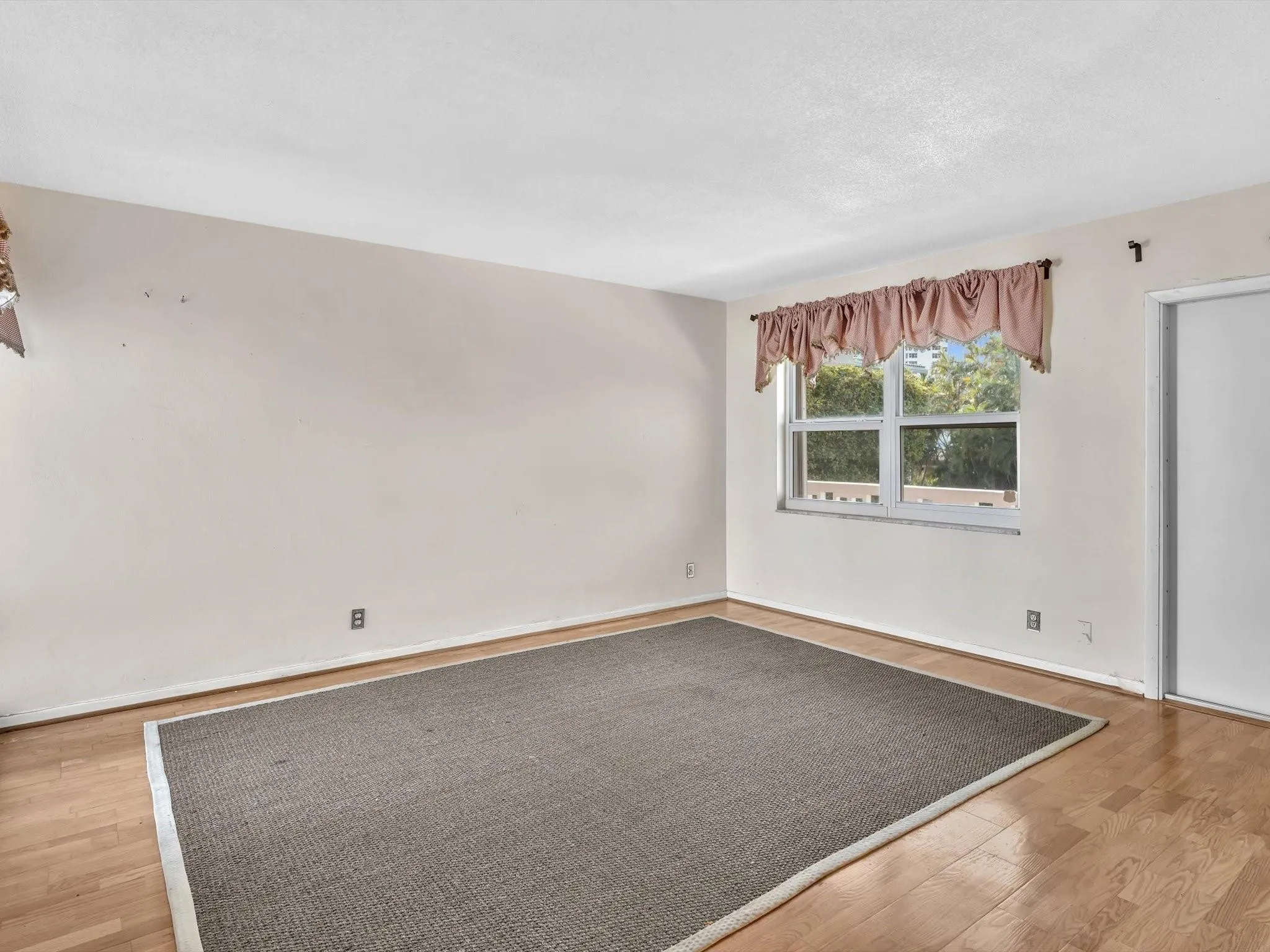 224 Hibiscus Avenue, #258