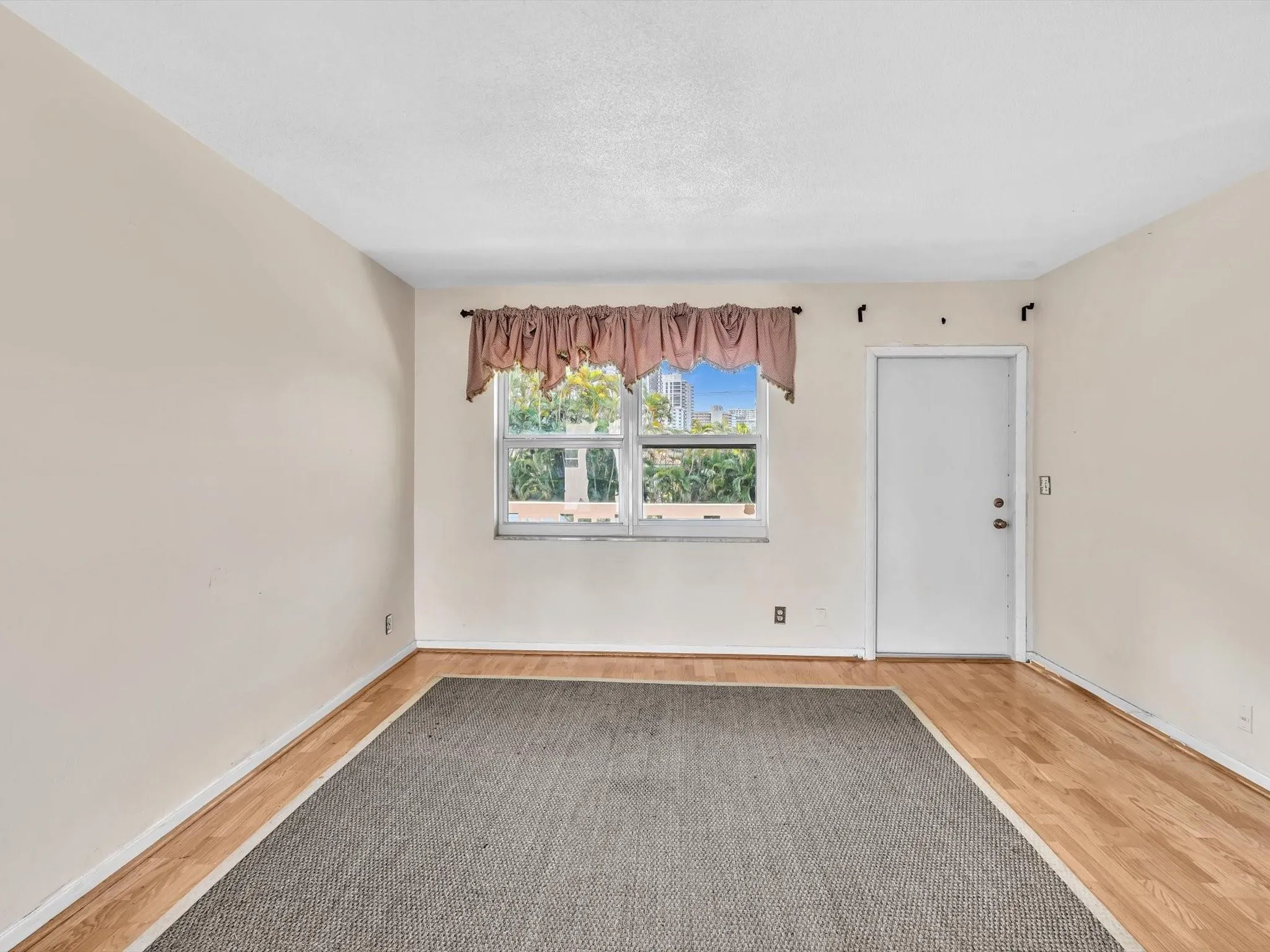 224 Hibiscus Avenue, #258