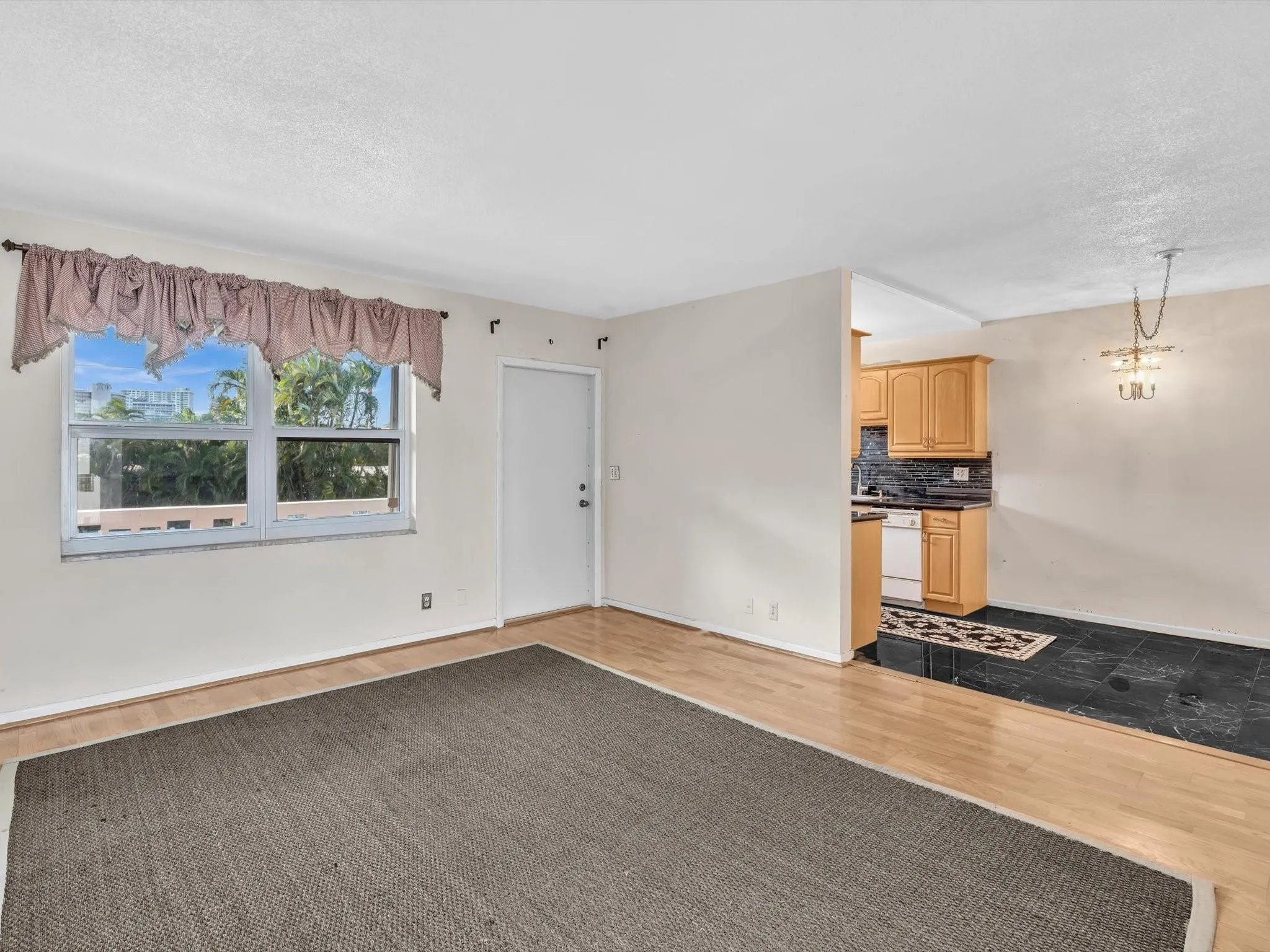 224 Hibiscus Avenue, #258