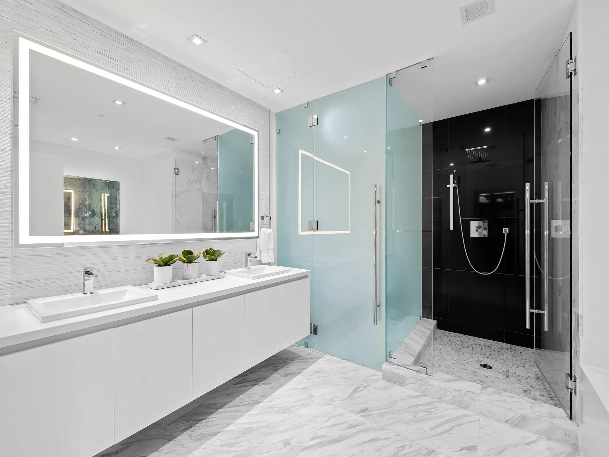 701 N Fort Lauderdale Beach Blvd, #605