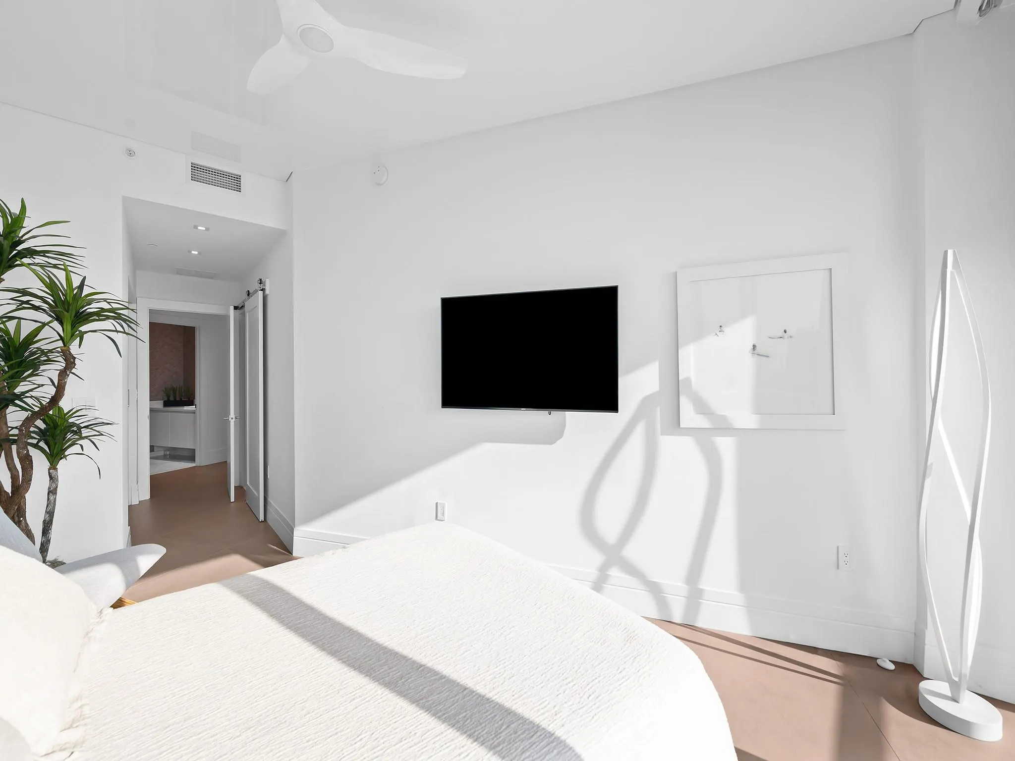 701 N Fort Lauderdale Beach Blvd, #605