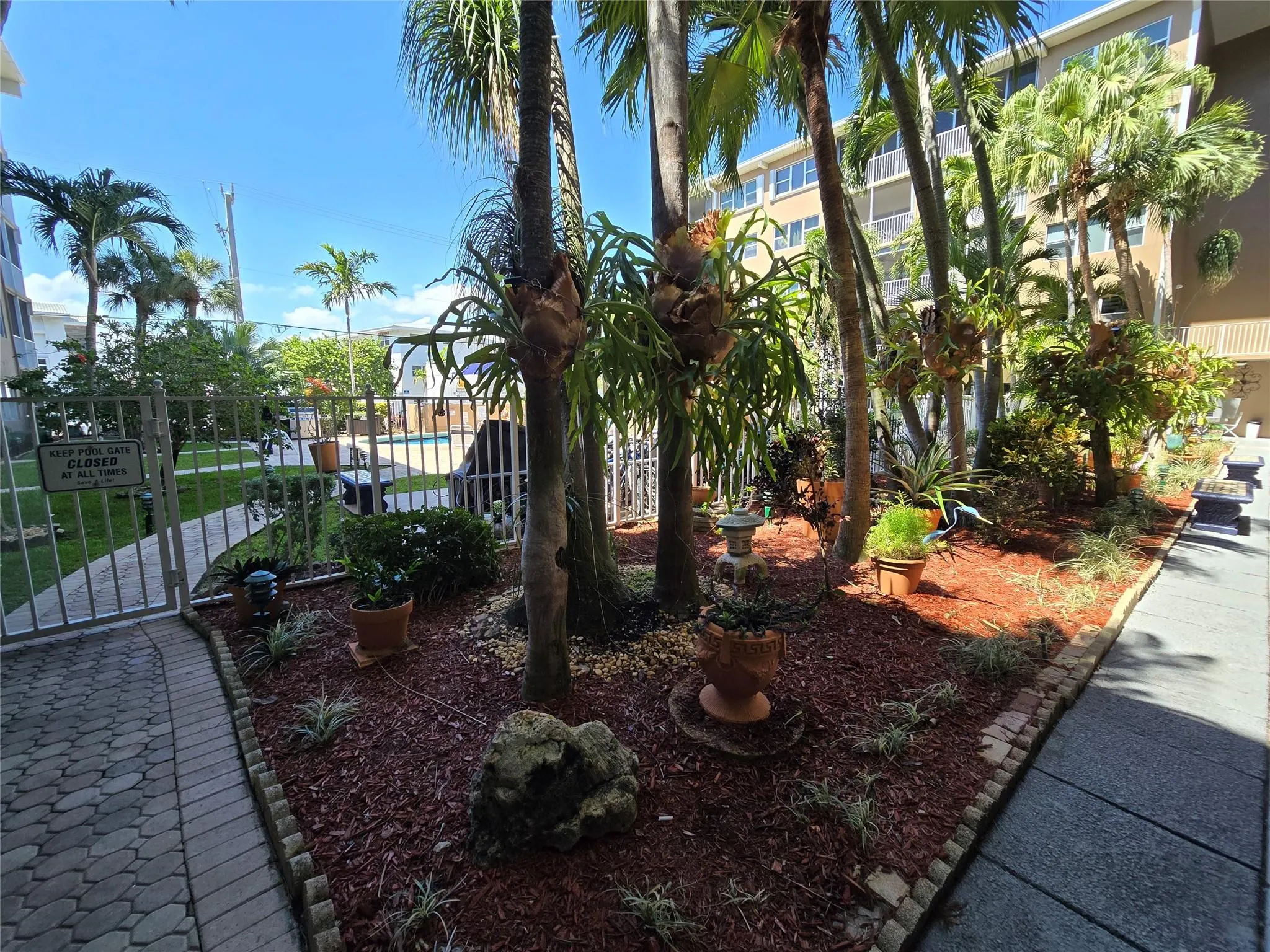 4117 Bougainvilla Dr, #415