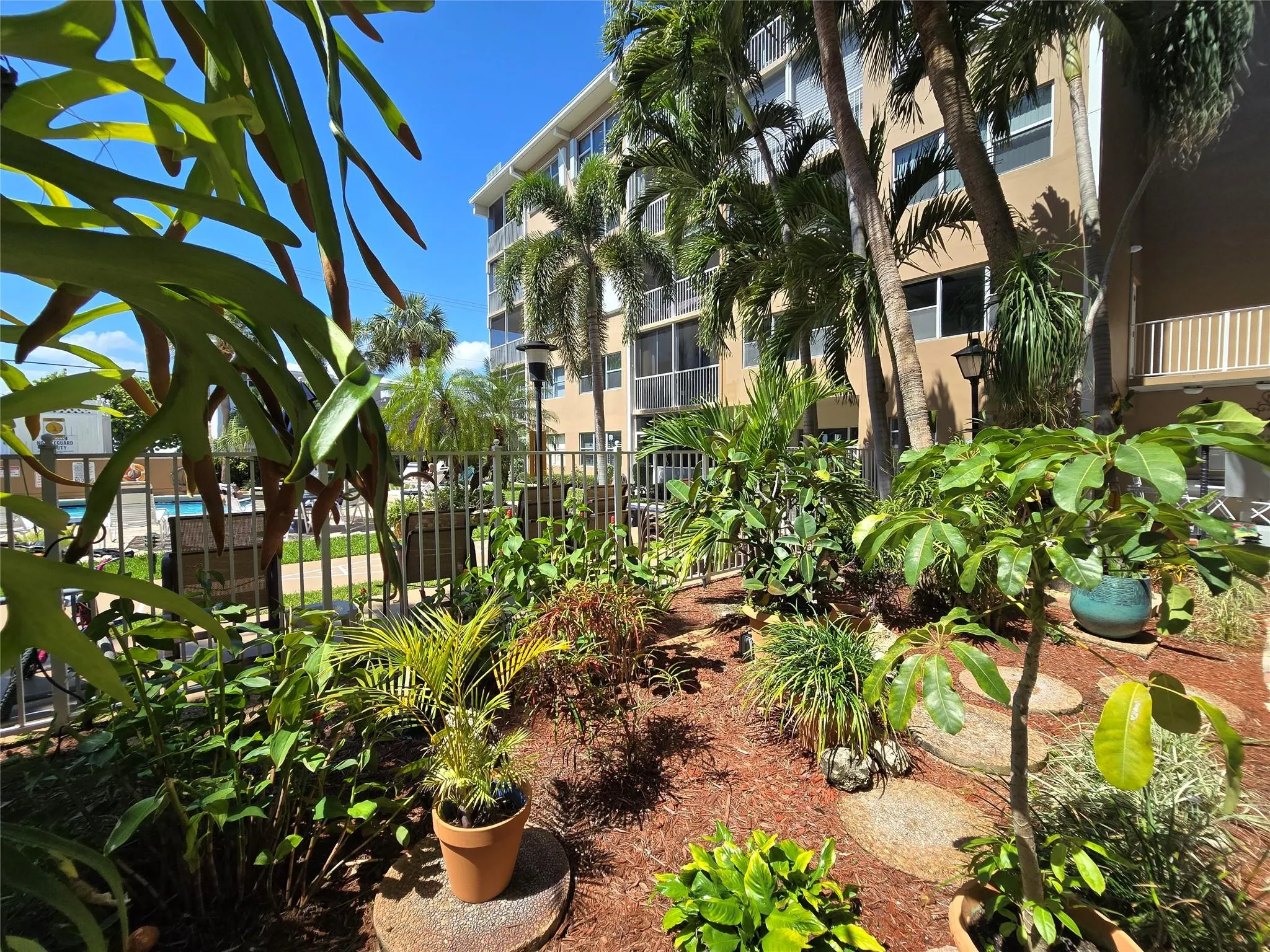 4117 Bougainvilla Dr, #415