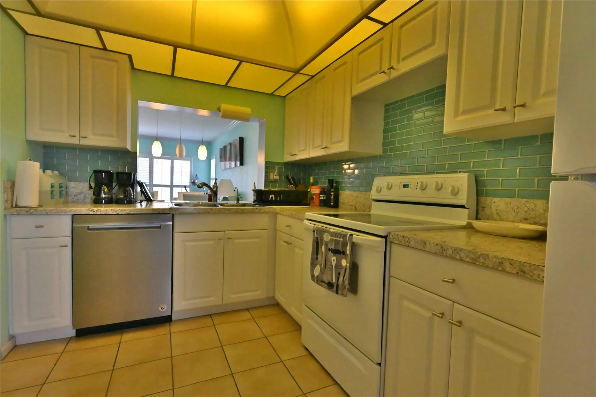 4117 Bougainvilla Dr, #415