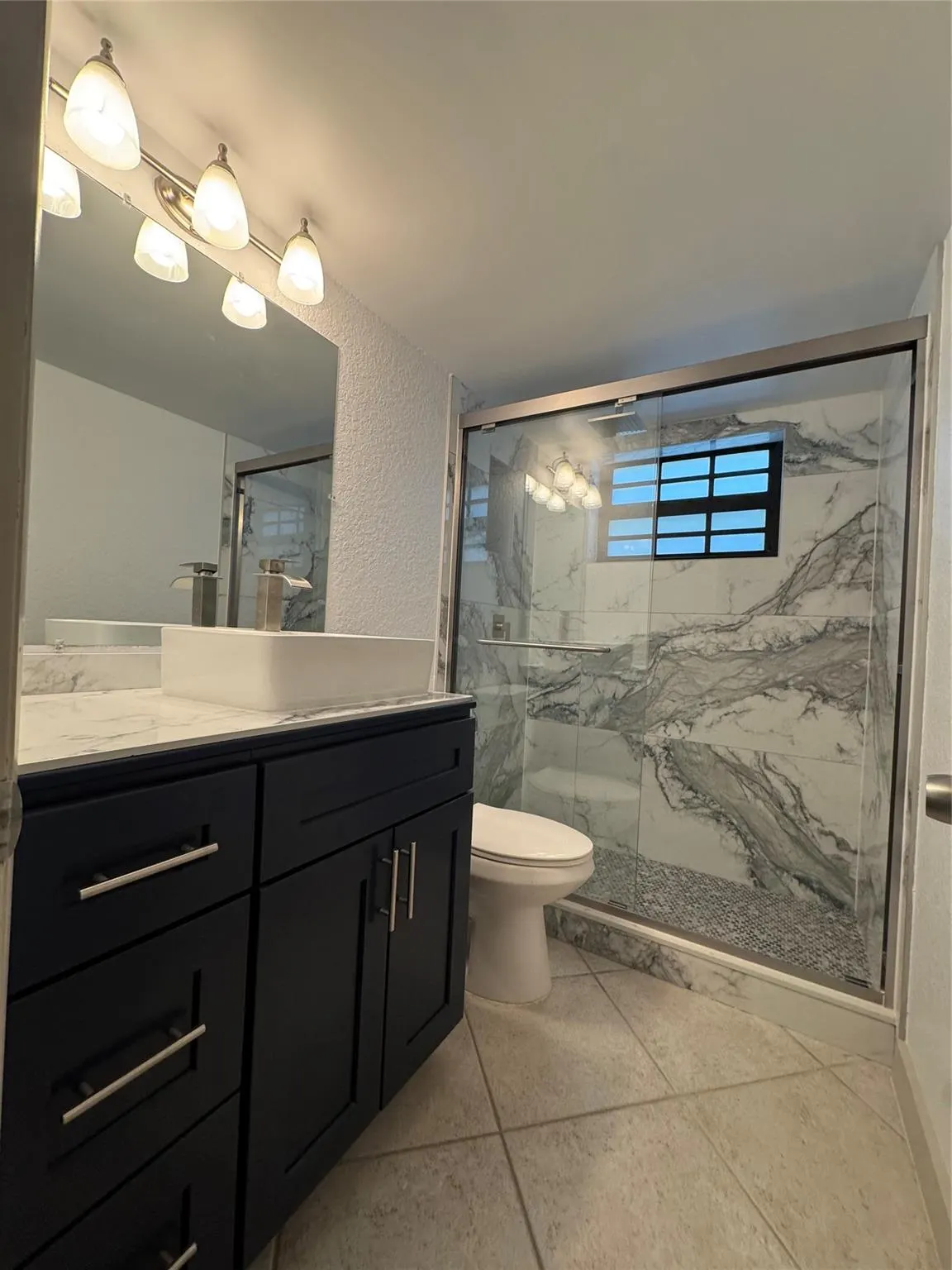 815 NE 28th St, #104