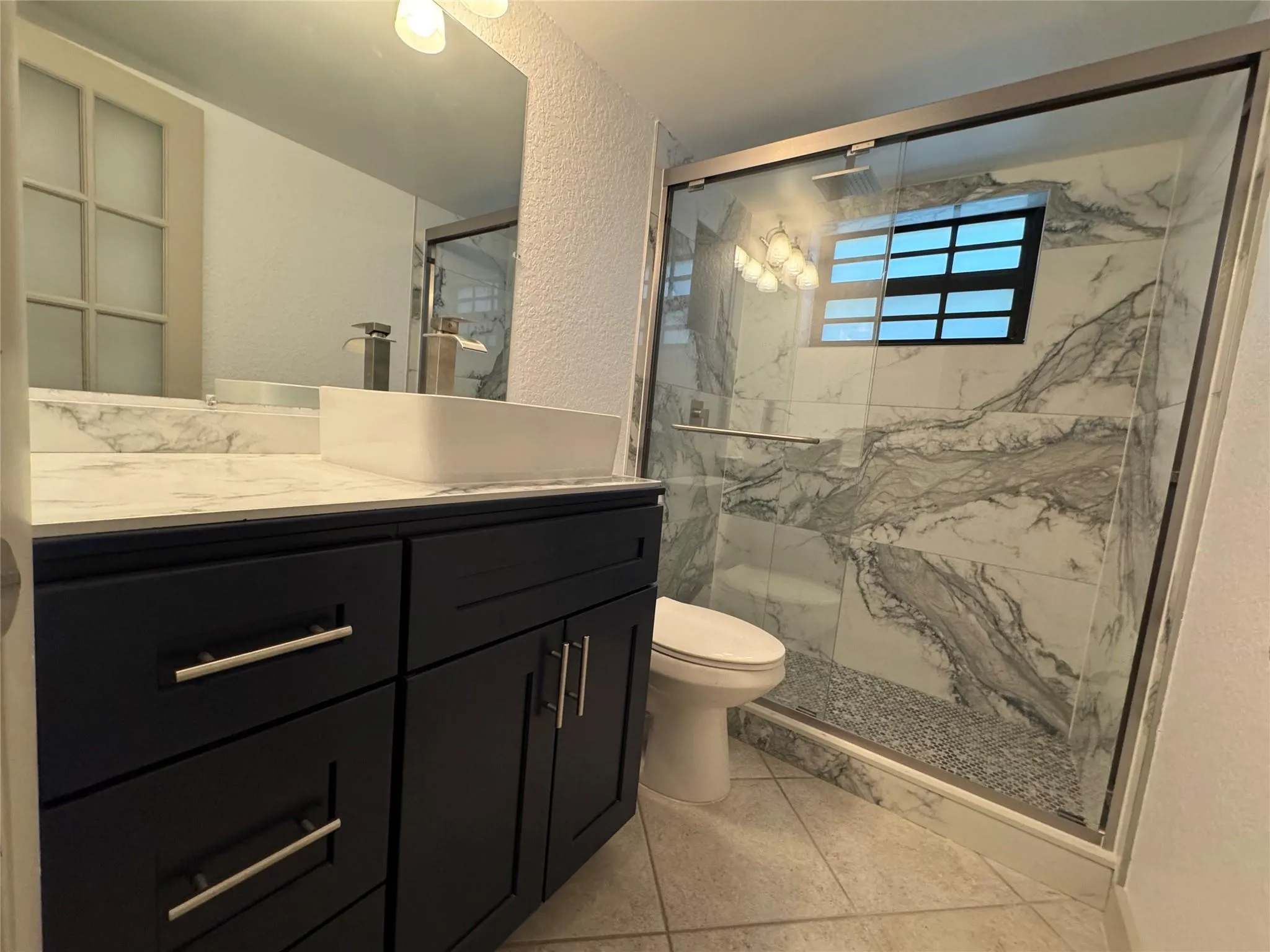 815 NE 28th St, #104