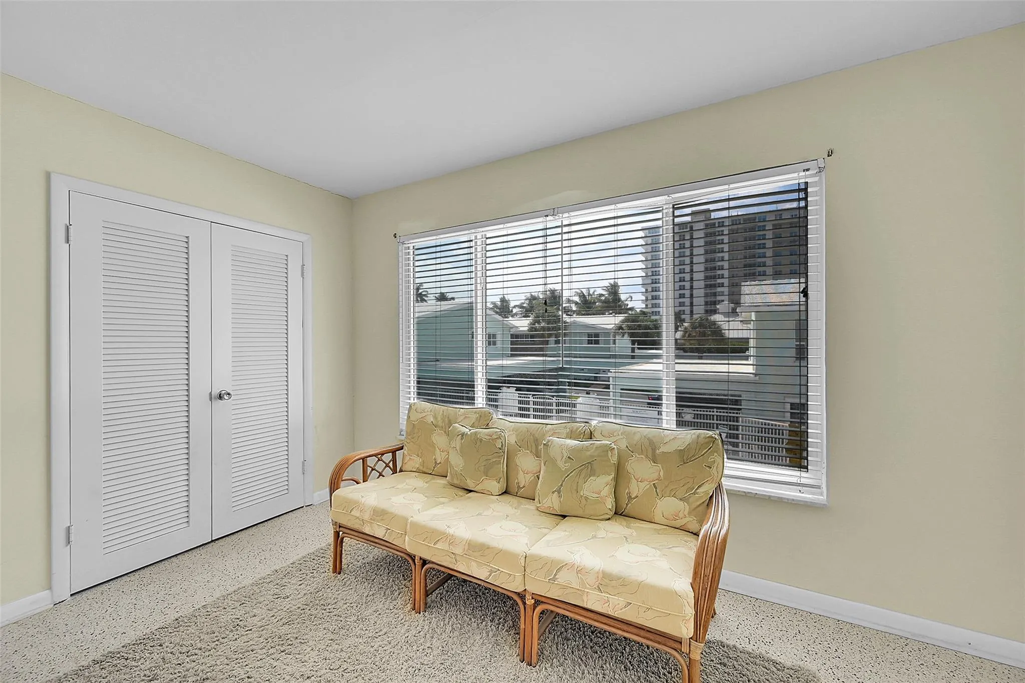 5400 N Ocean Blvd, #20