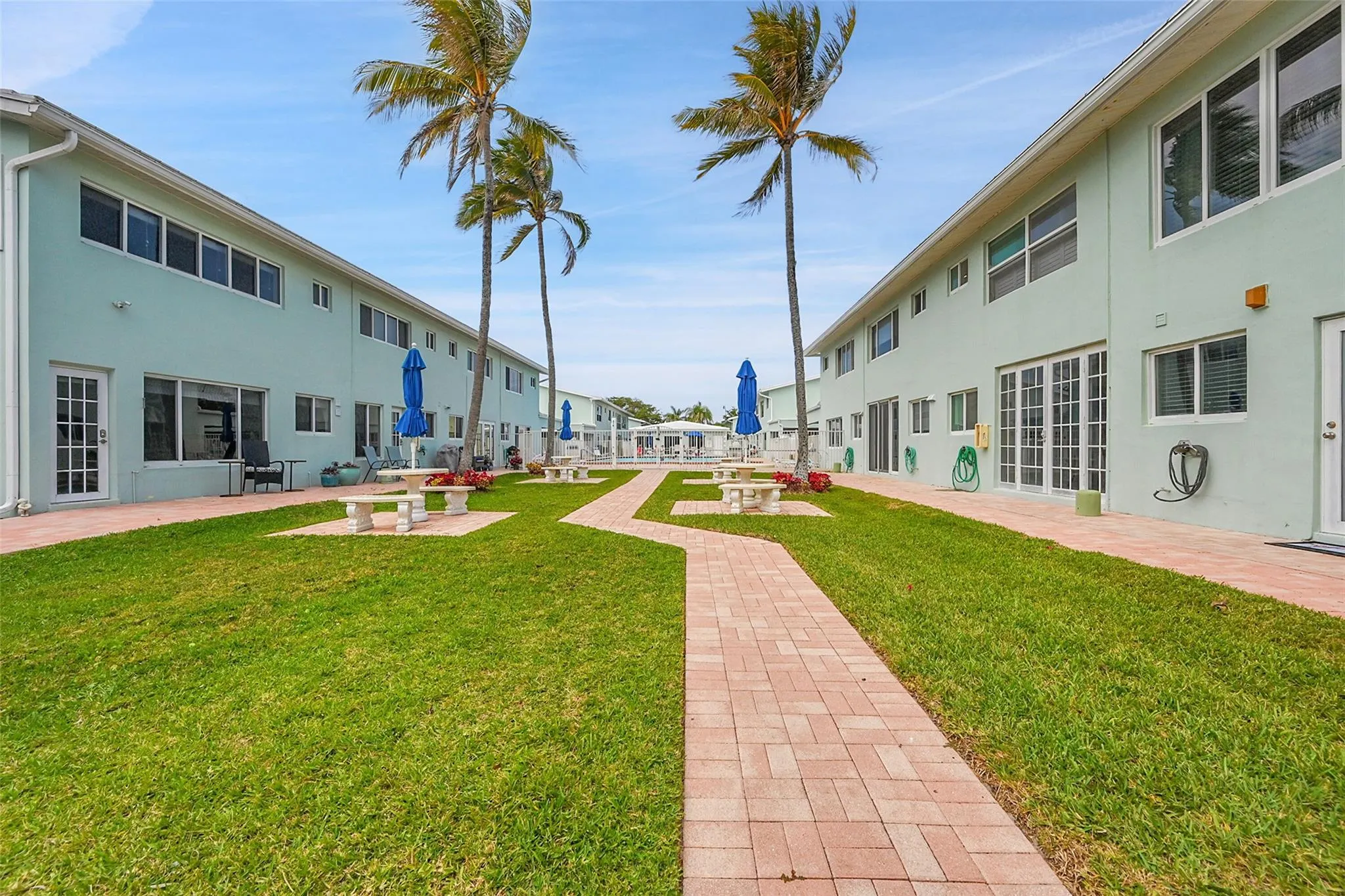 5400 N Ocean Blvd, #20