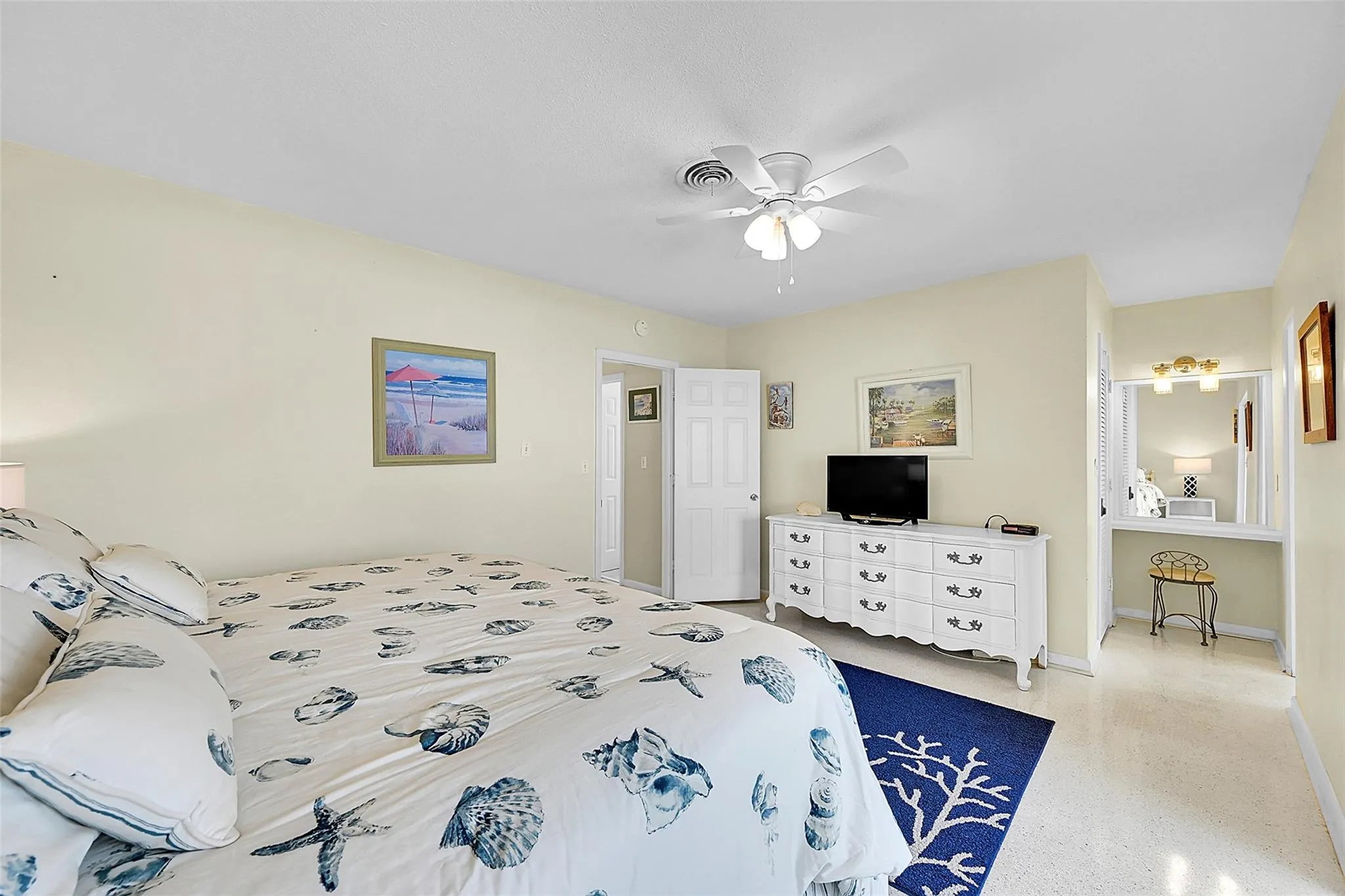 5400 N Ocean Blvd, #20