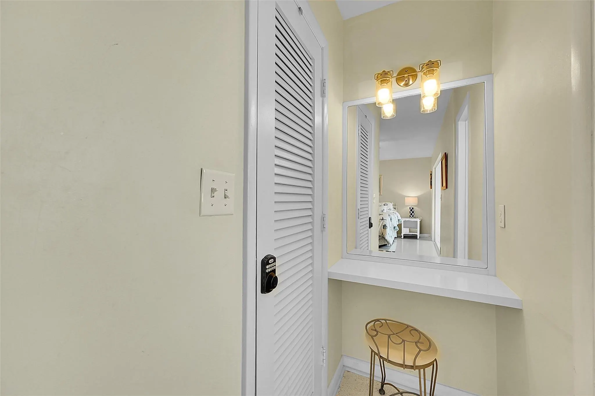 5400 N Ocean Blvd, #20