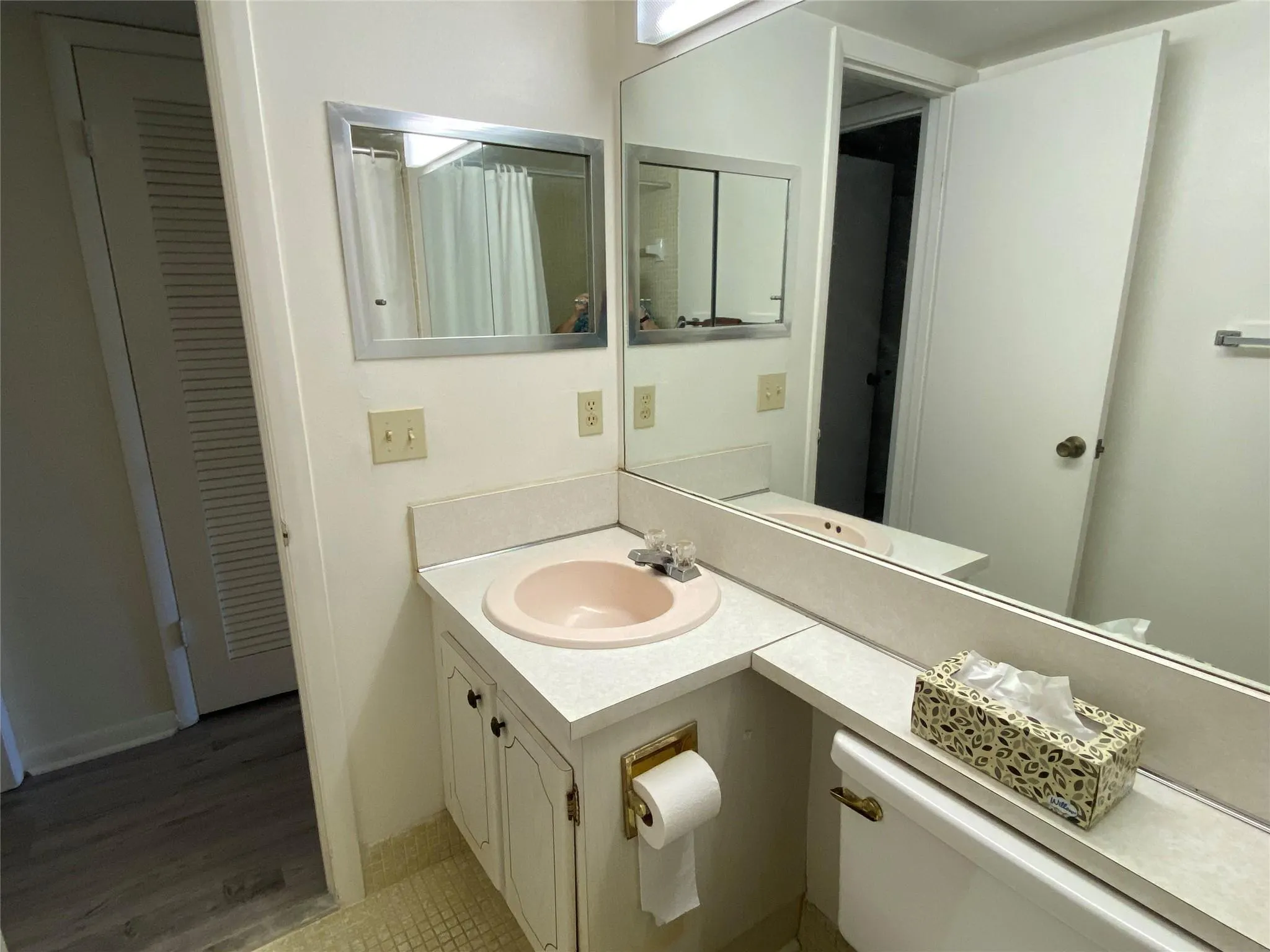 54 Upminster C, #54