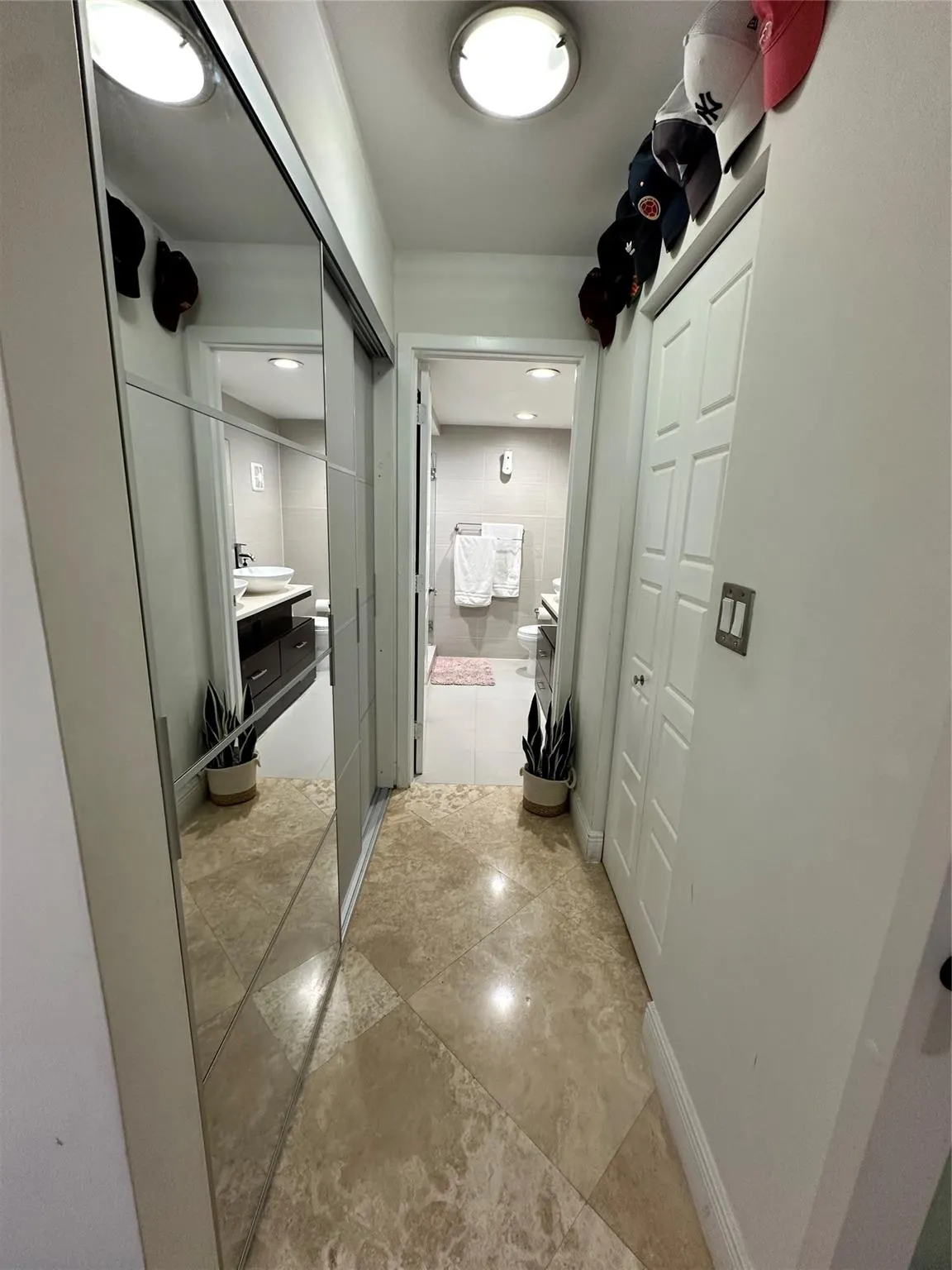 120 Lakeview Dr, #116
