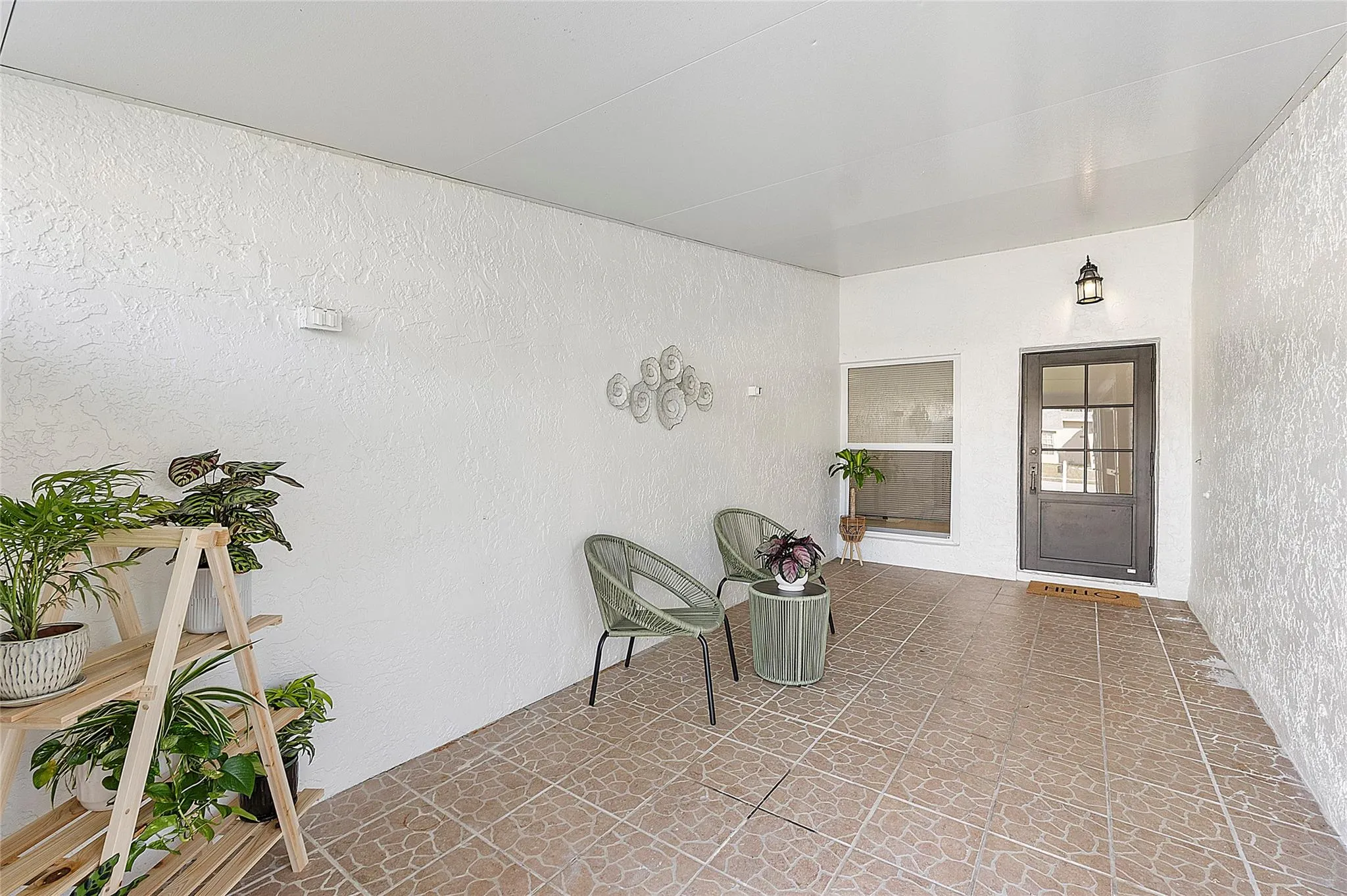 352 NW 41st Ave