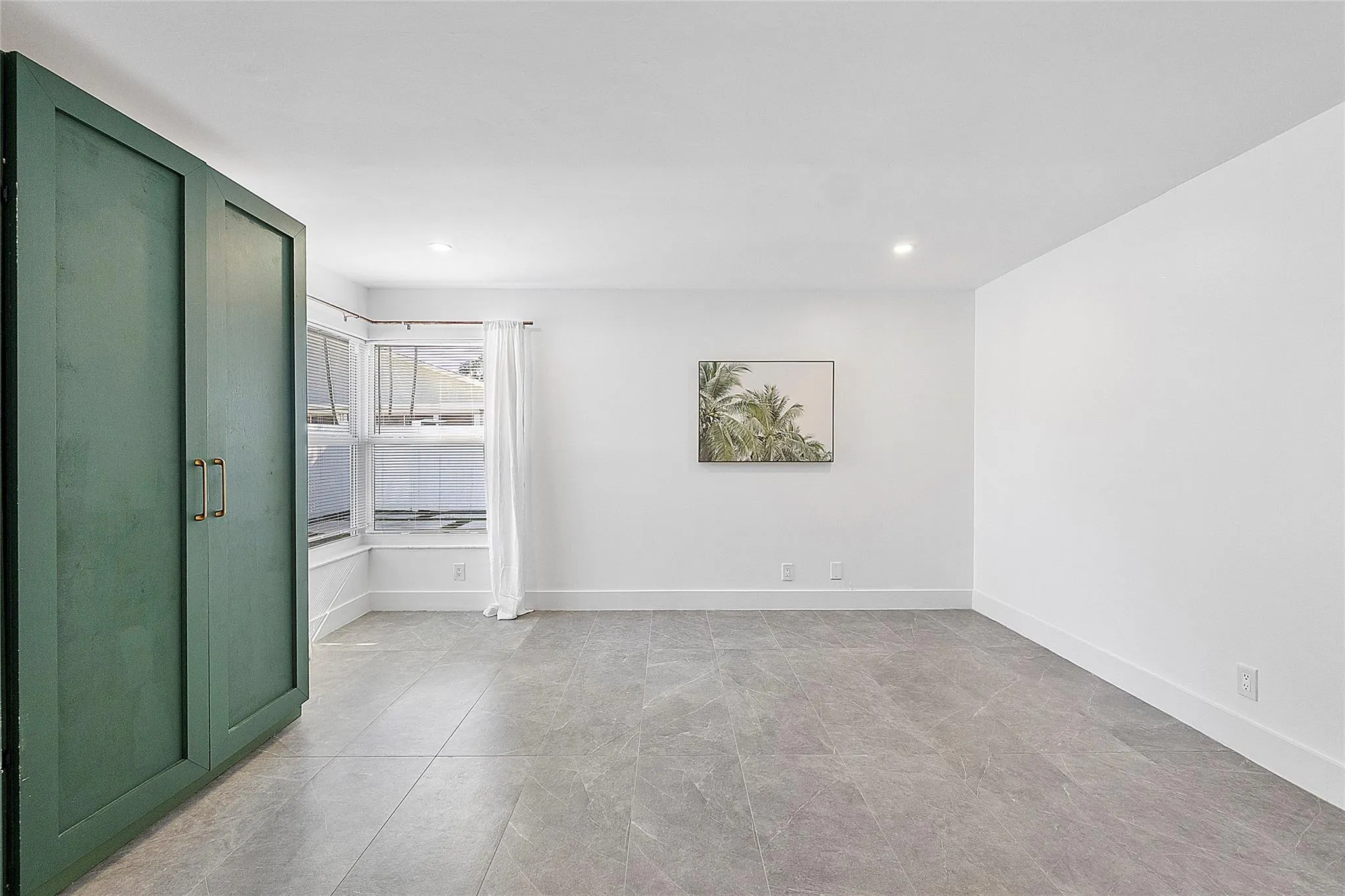 352 NW 41st Ave