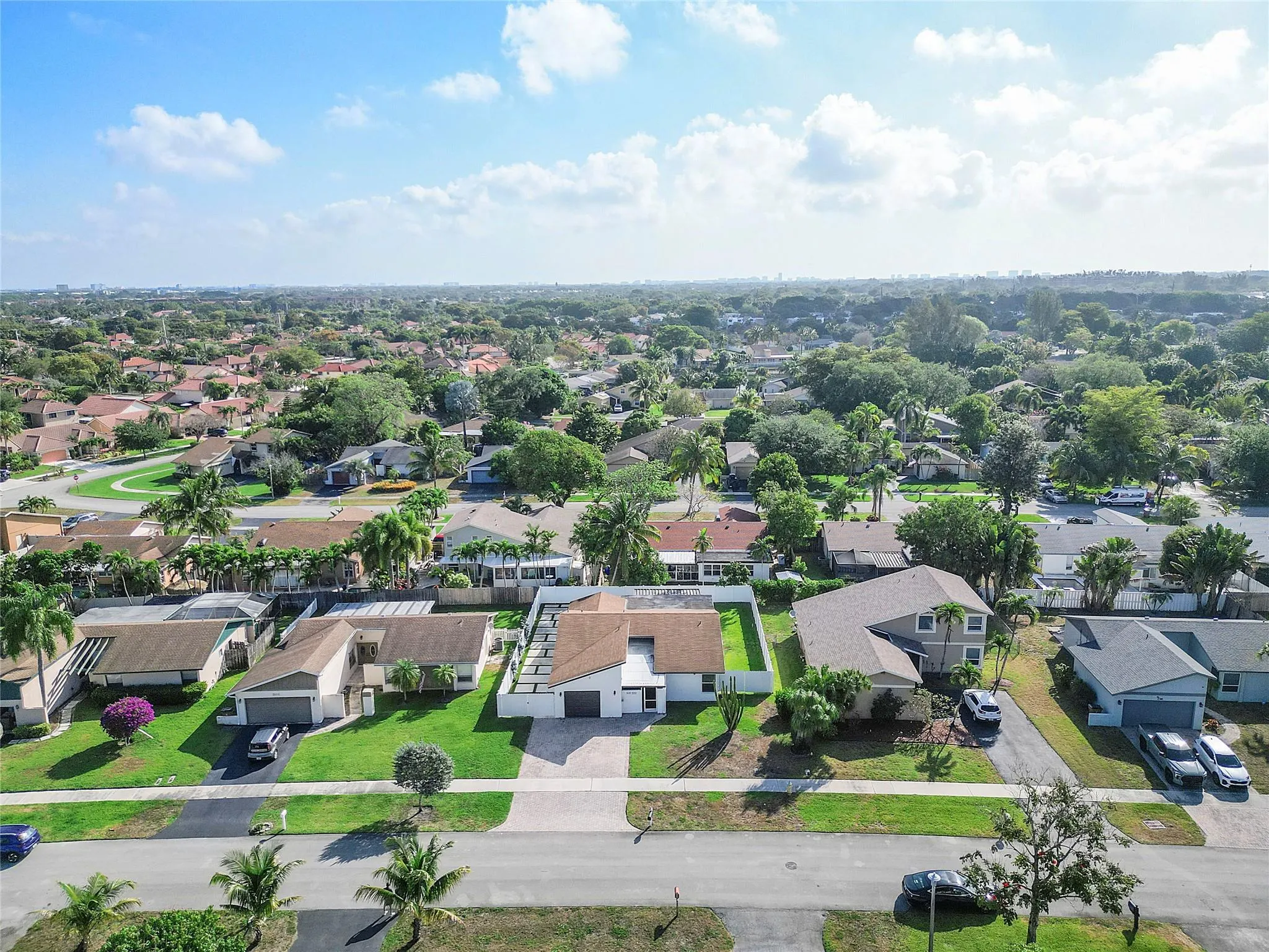 352 NW 41st Ave