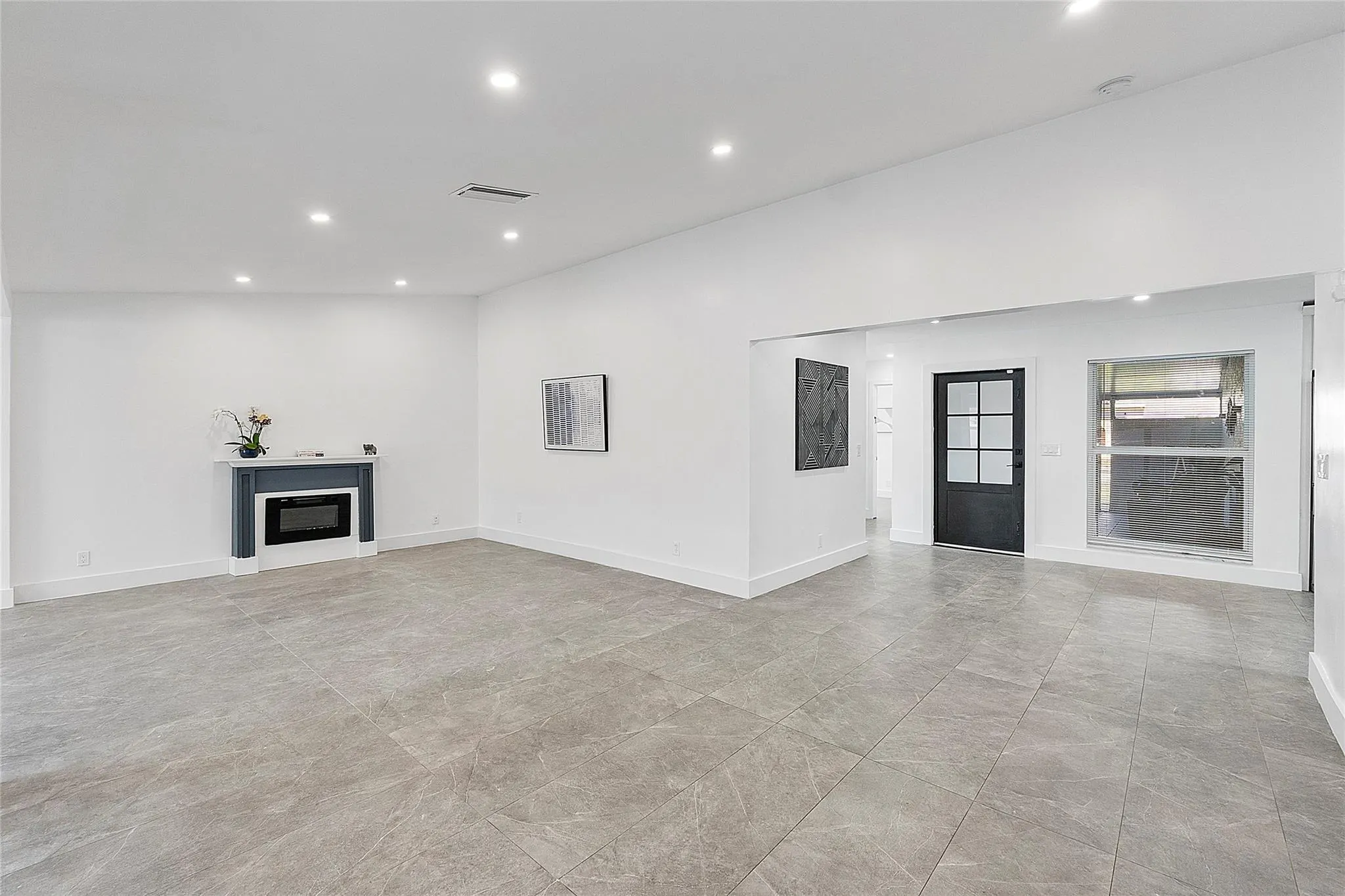 352 NW 41st Ave