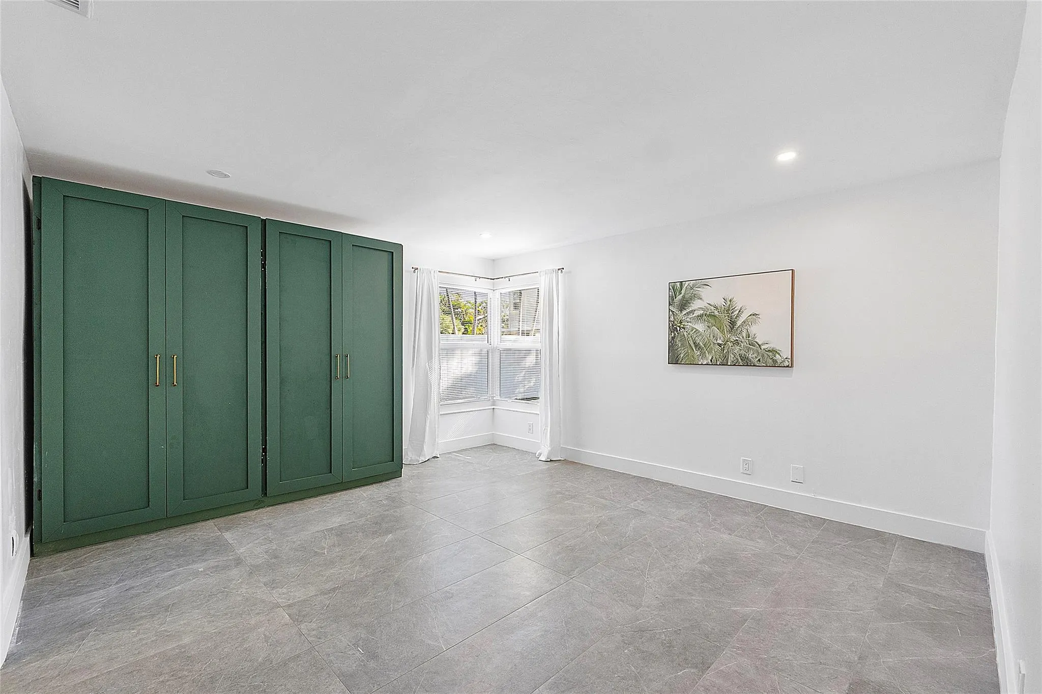 352 NW 41st Ave