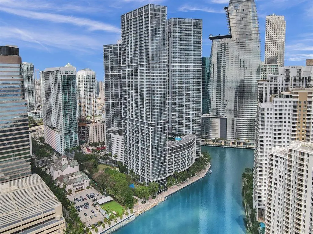 465 Brickell Ave, #2706