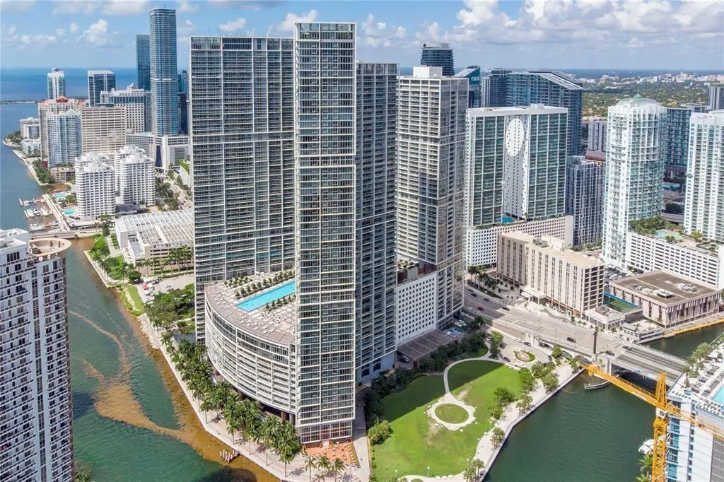 465 Brickell Ave, #2706