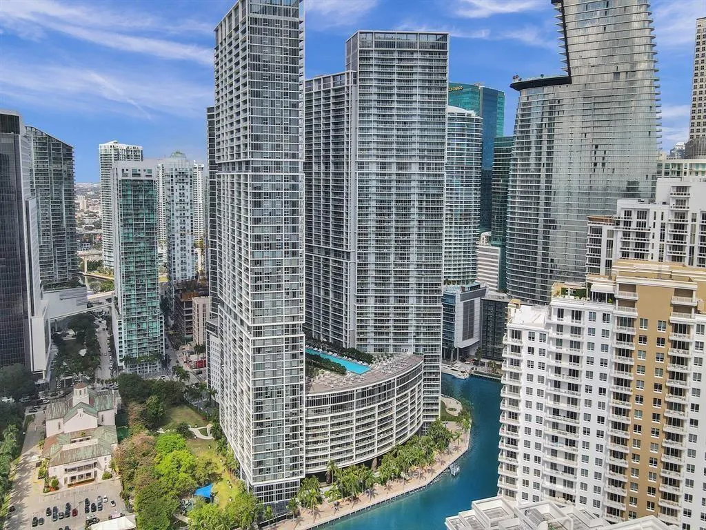 465 Brickell Ave, #2706