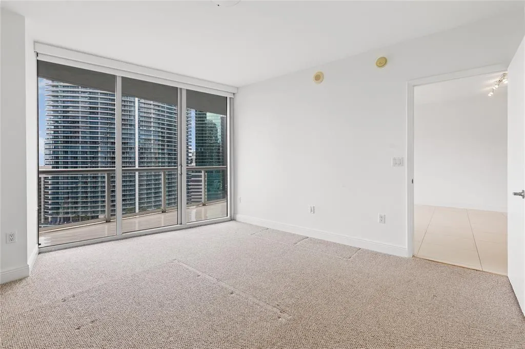 465 Brickell Ave, #2706