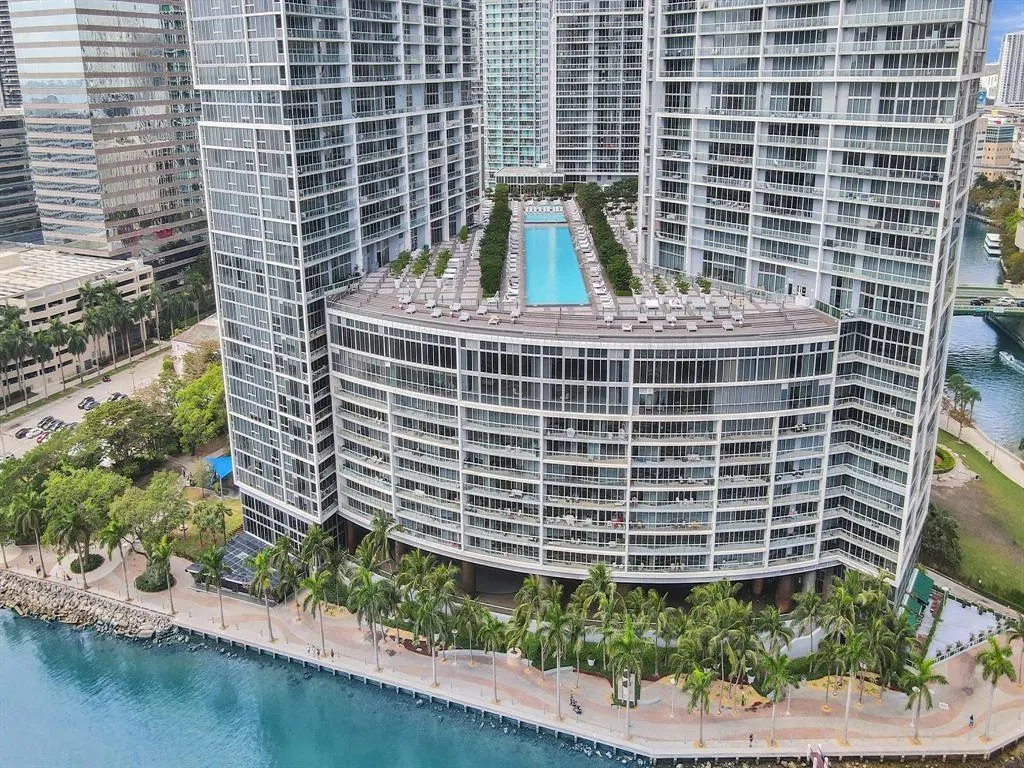 465 Brickell Ave, #2706