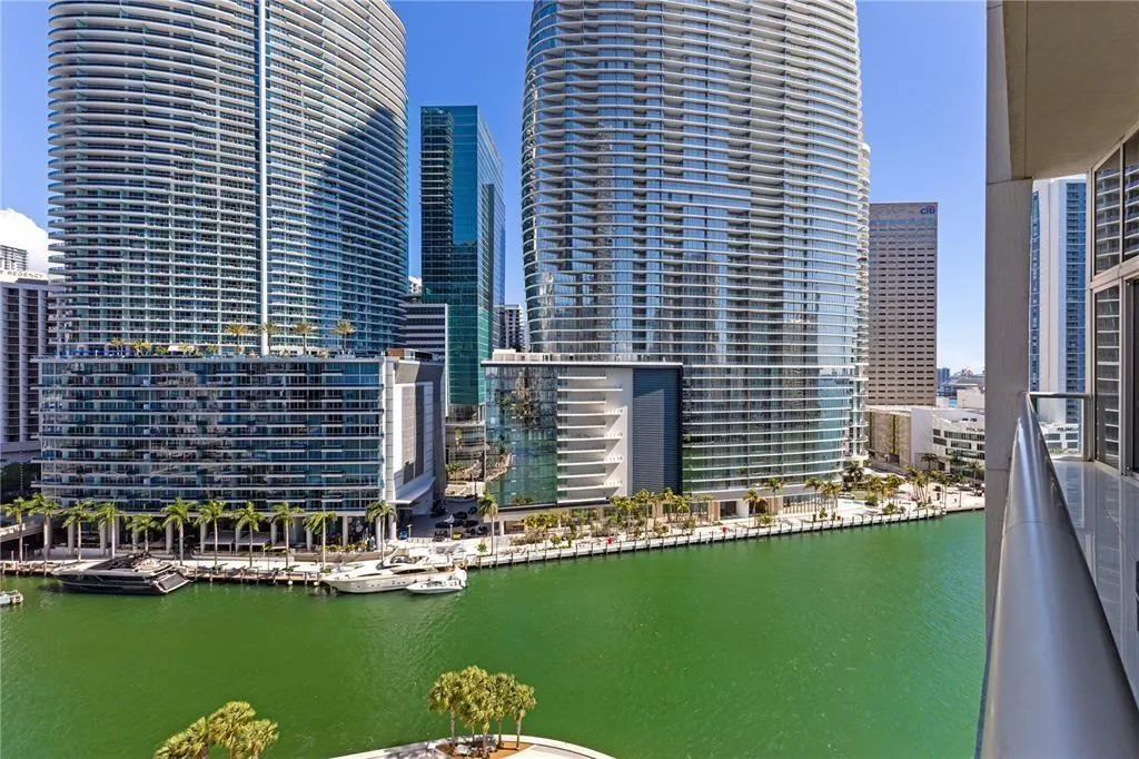 465 Brickell Ave, #2706