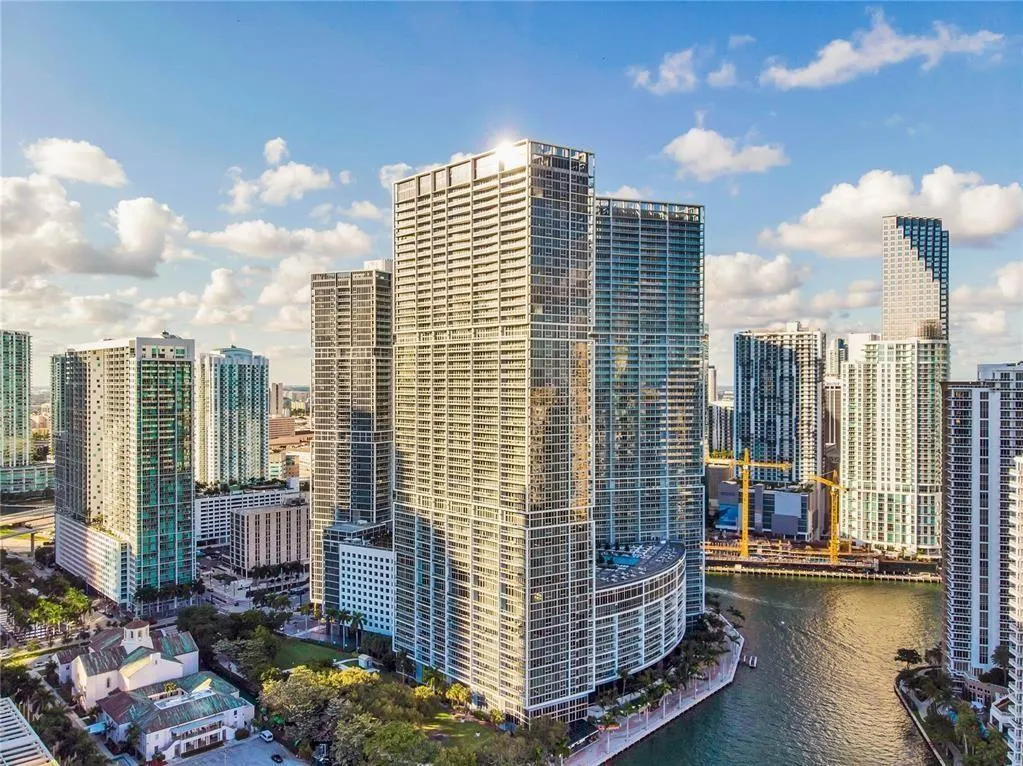 465 Brickell Ave, #2706