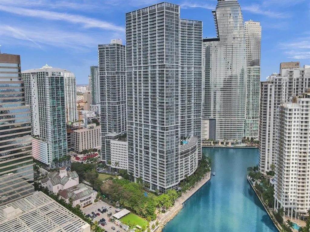 465 Brickell Ave, #2706