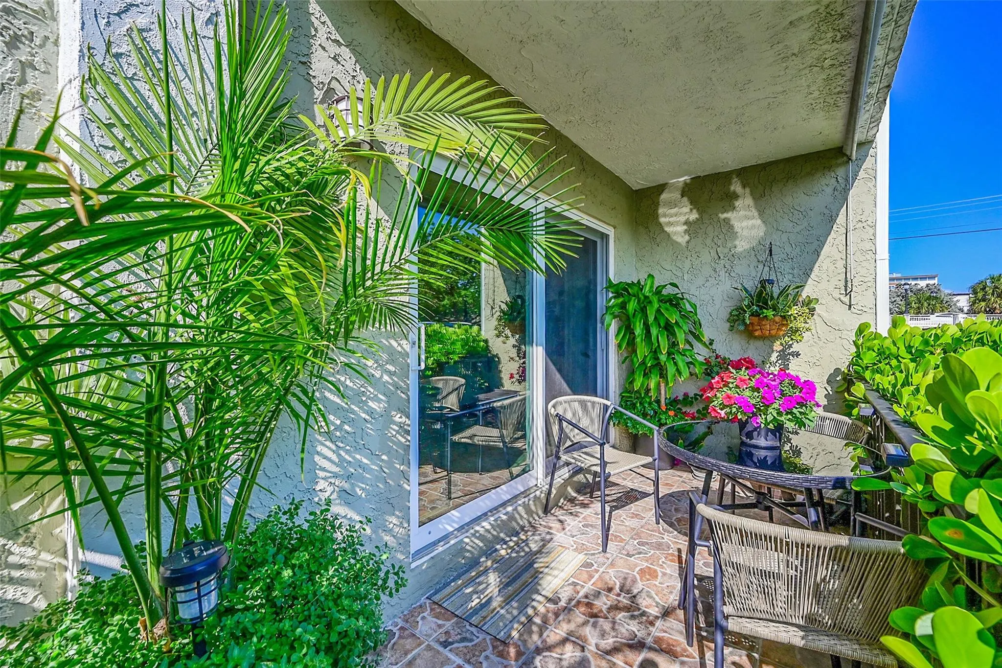 3004 NE 5th Ter, #102-C