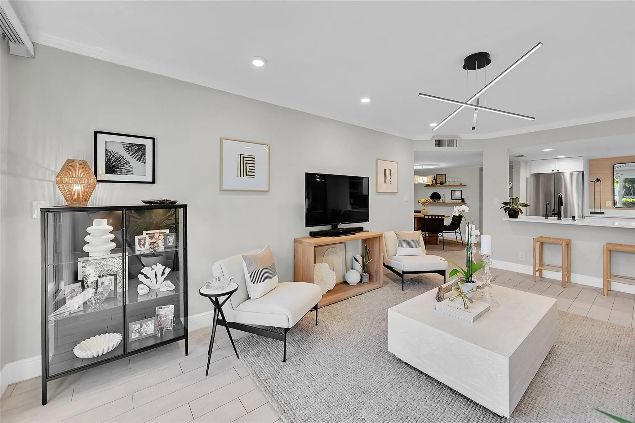 3004 NE 5th Ter, #102-C