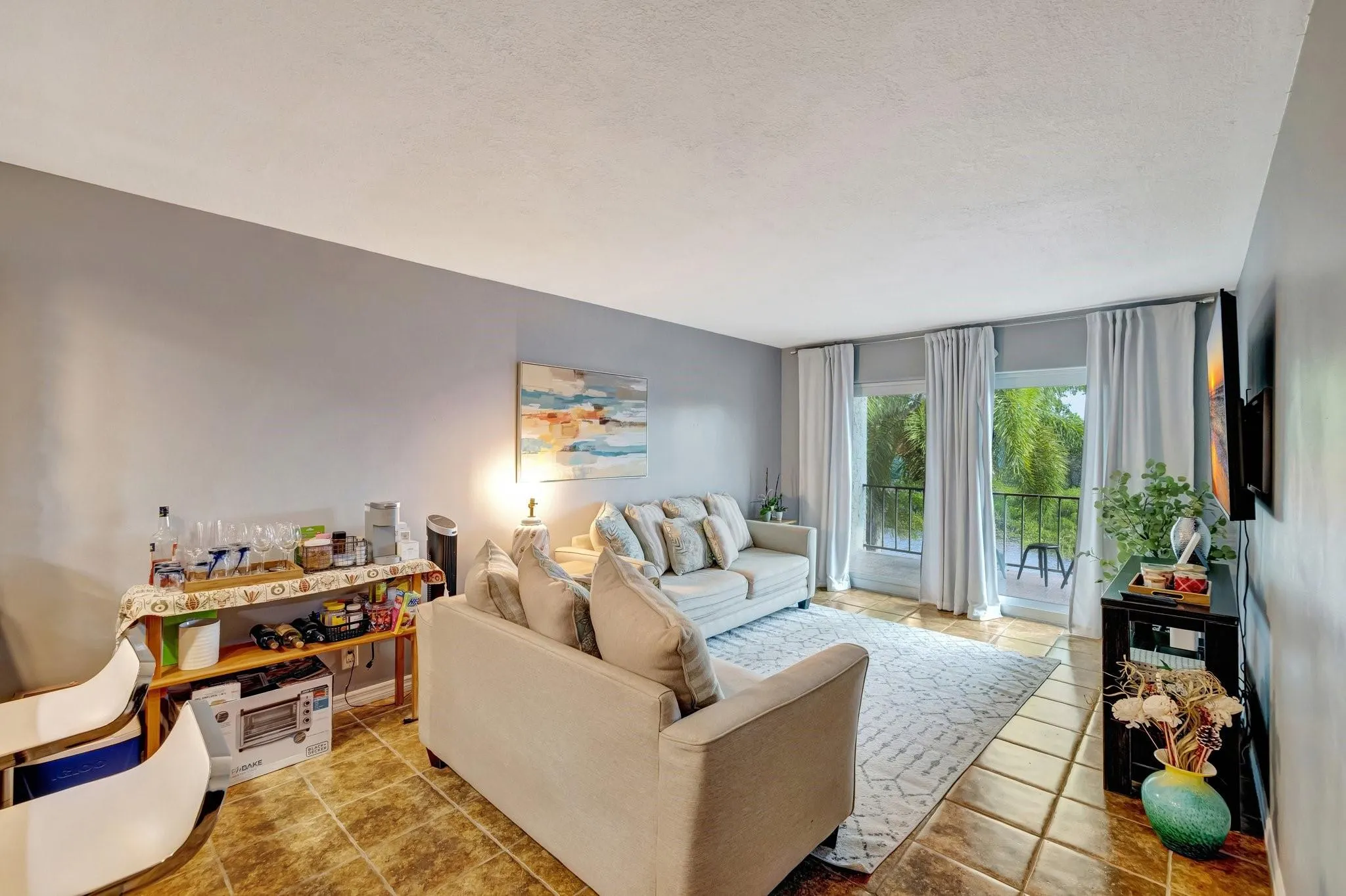 3004 NE 5th Ter, #208-C