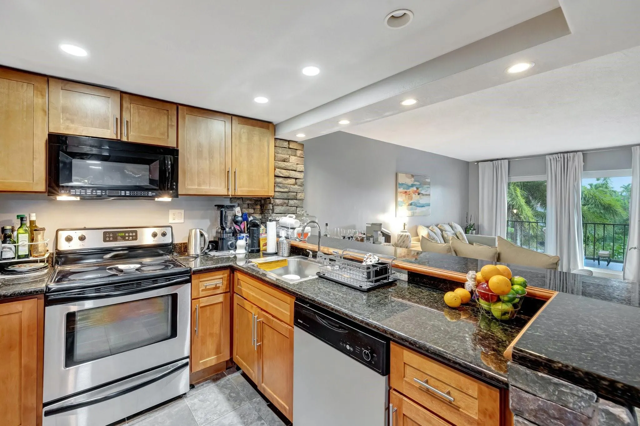 3004 NE 5th Ter, #208-C
