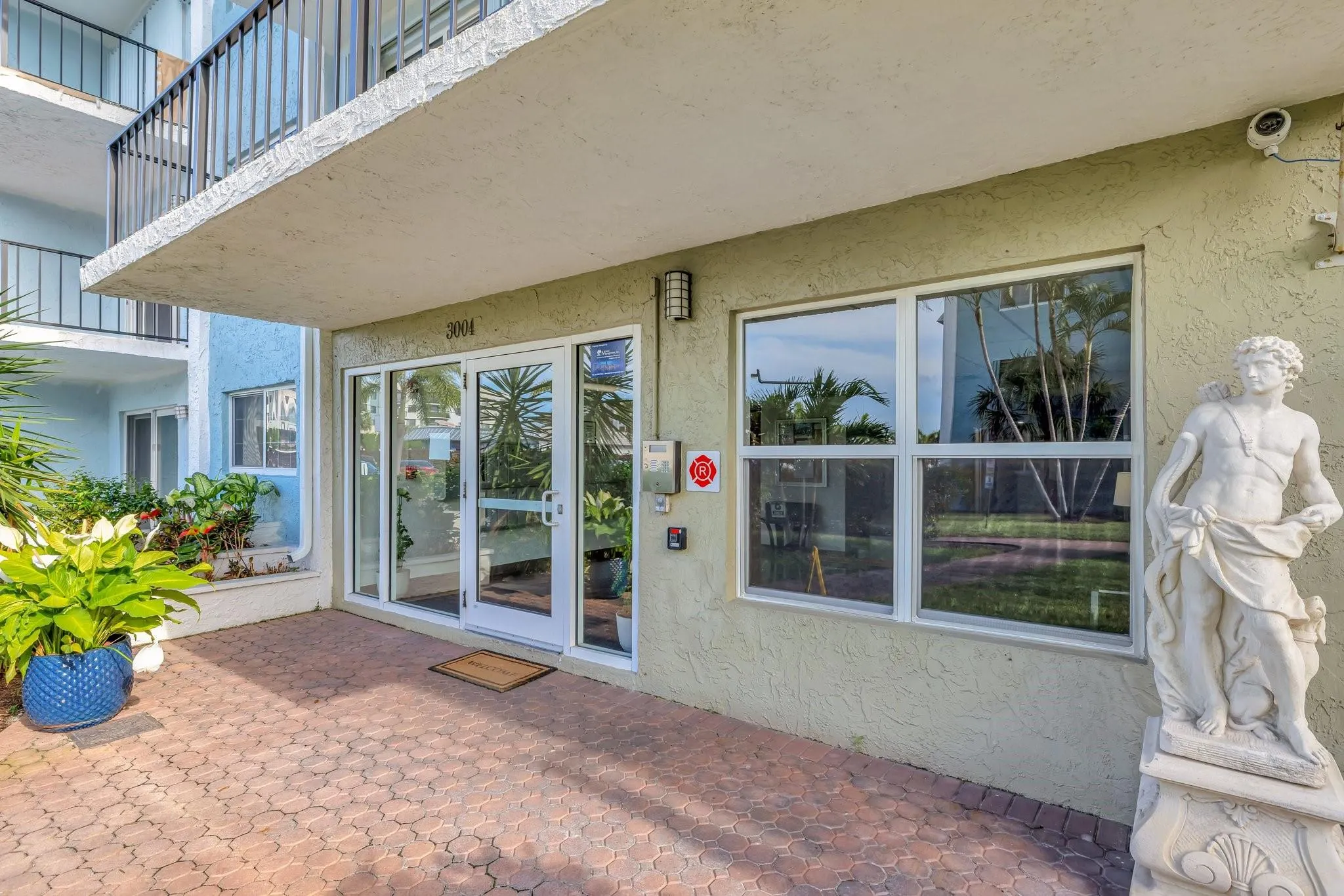 3004 NE 5th Ter, #208-C