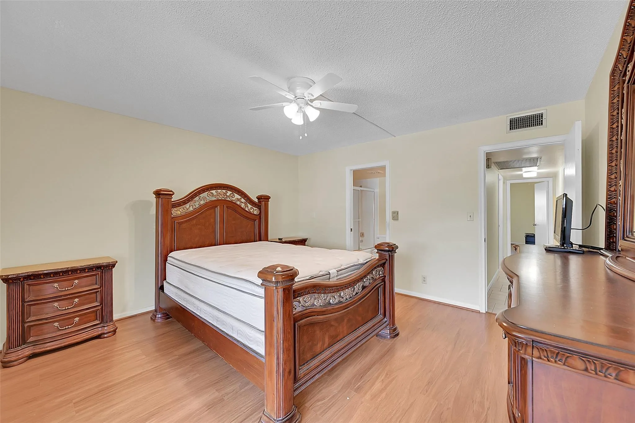 2901 Victoria Cir, #K3