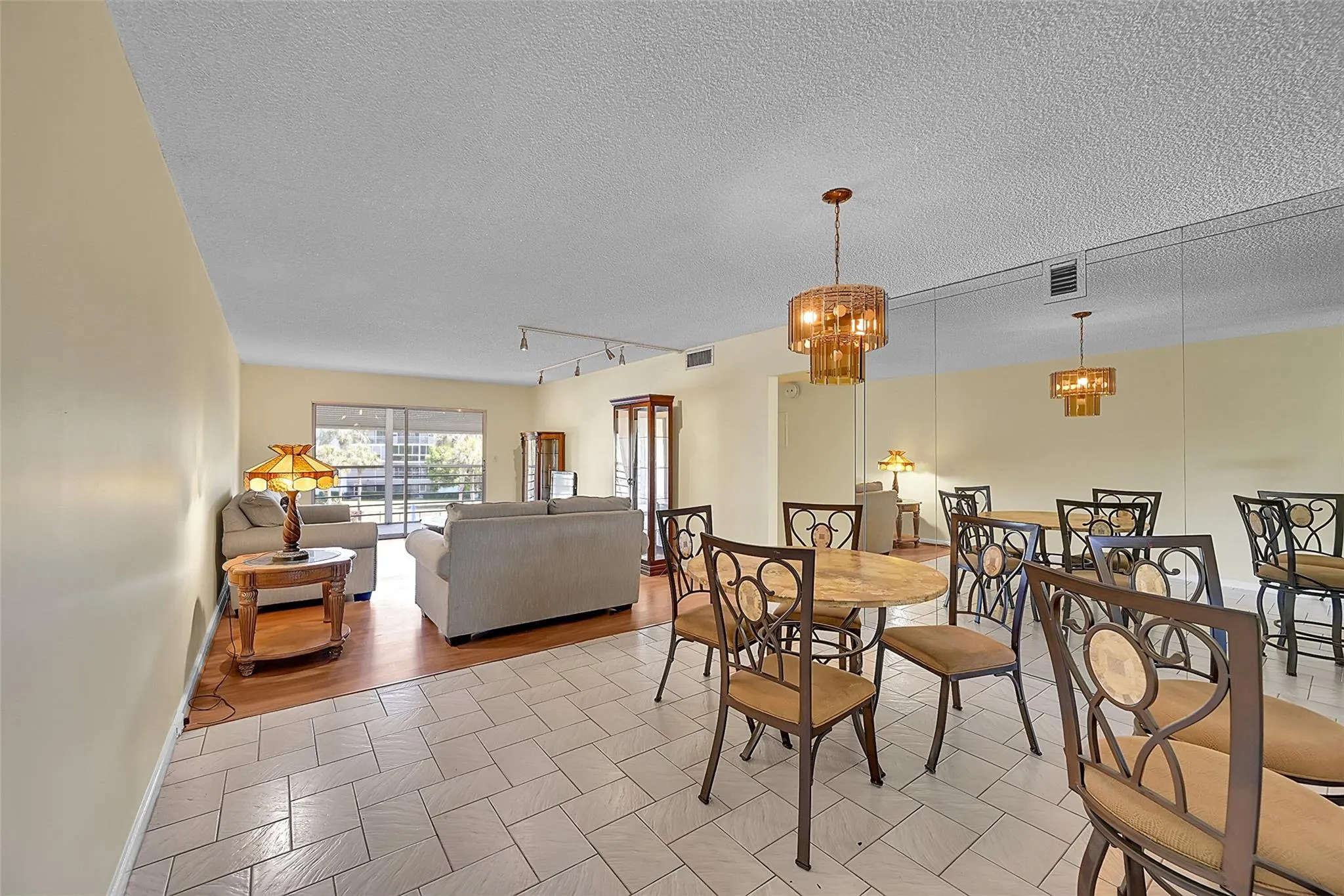 2901 Victoria Cir, #K3