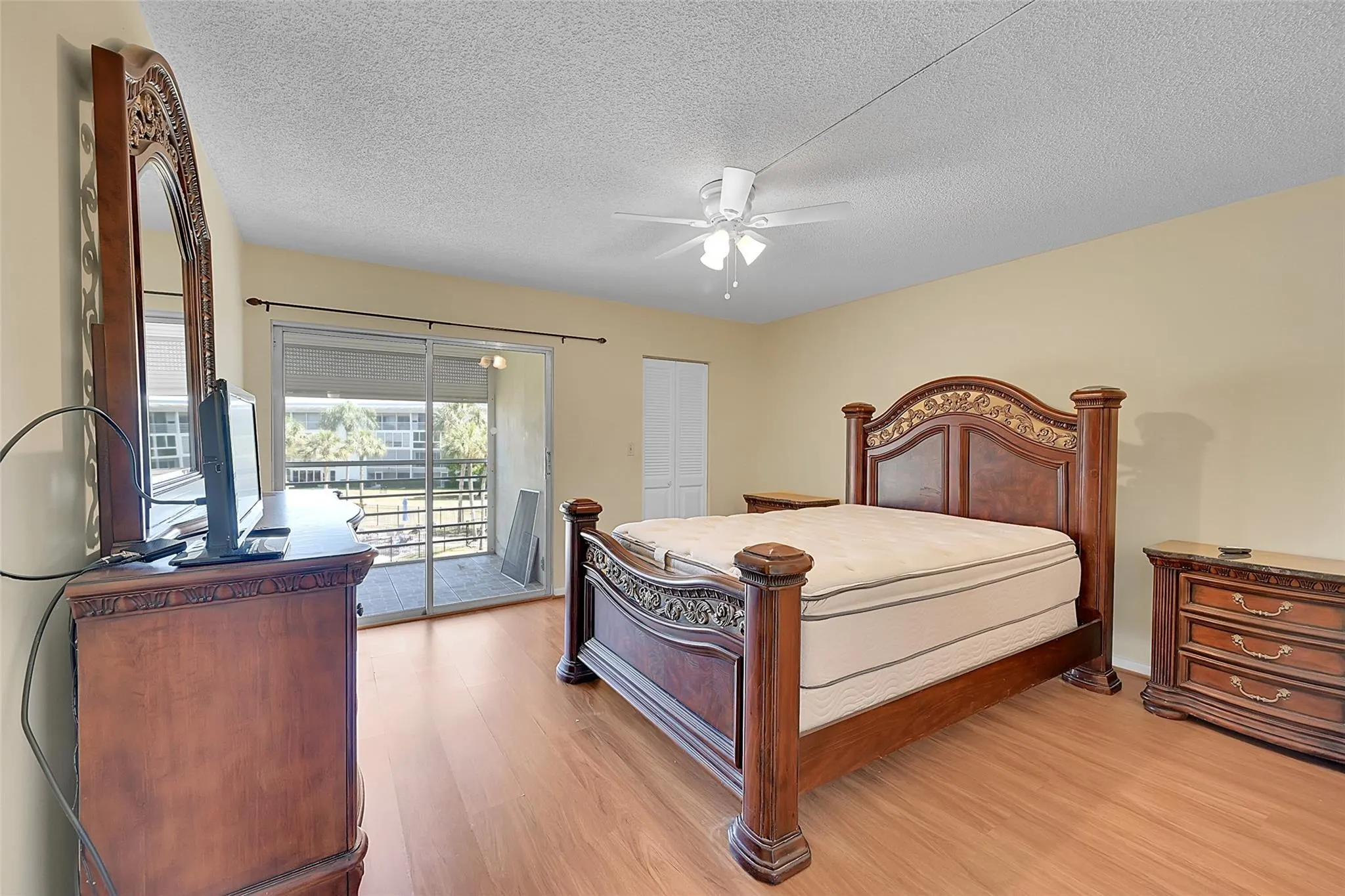 2901 Victoria Cir, #K3