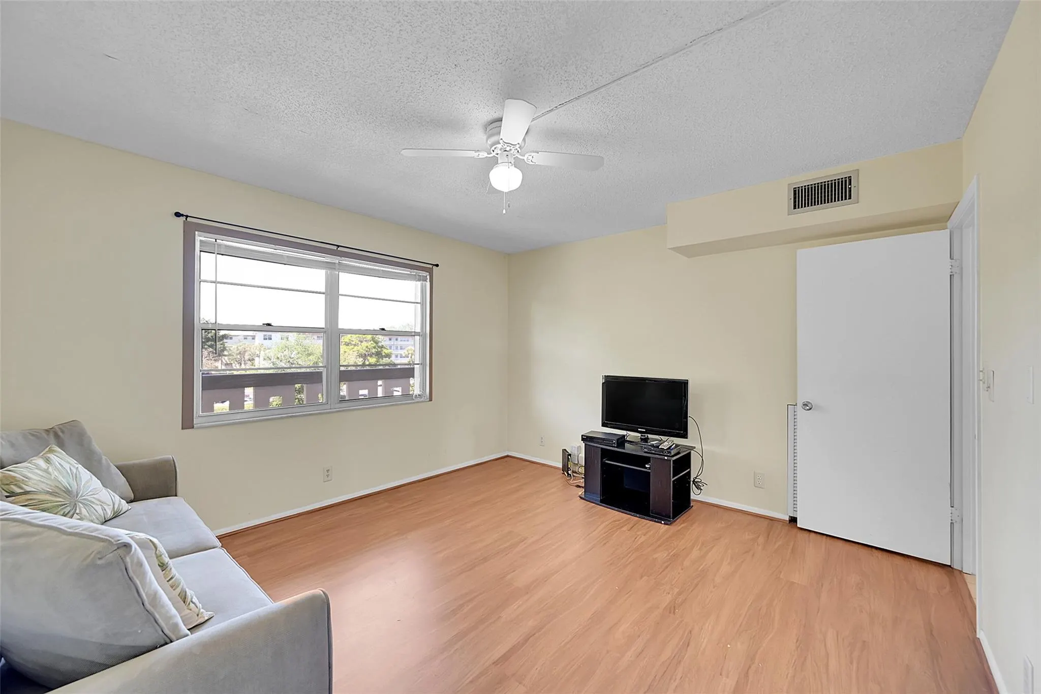 2901 Victoria Cir, #K3
