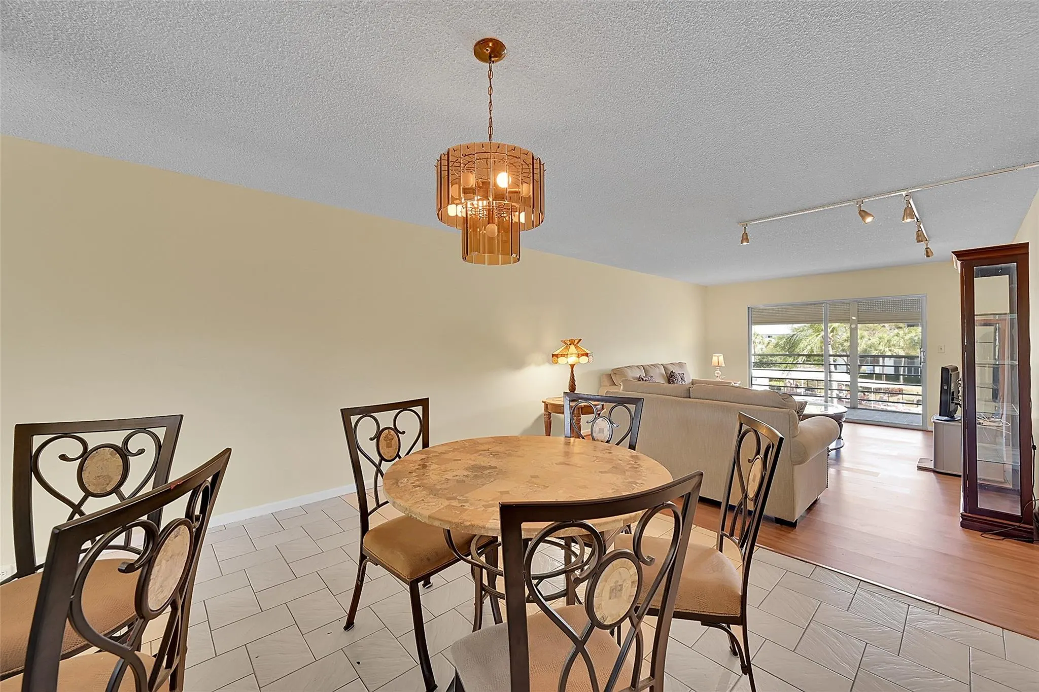 2901 Victoria Cir, #K3