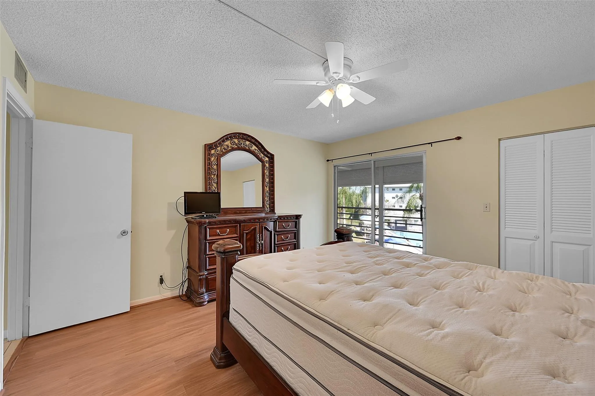 2901 Victoria Cir, #K3