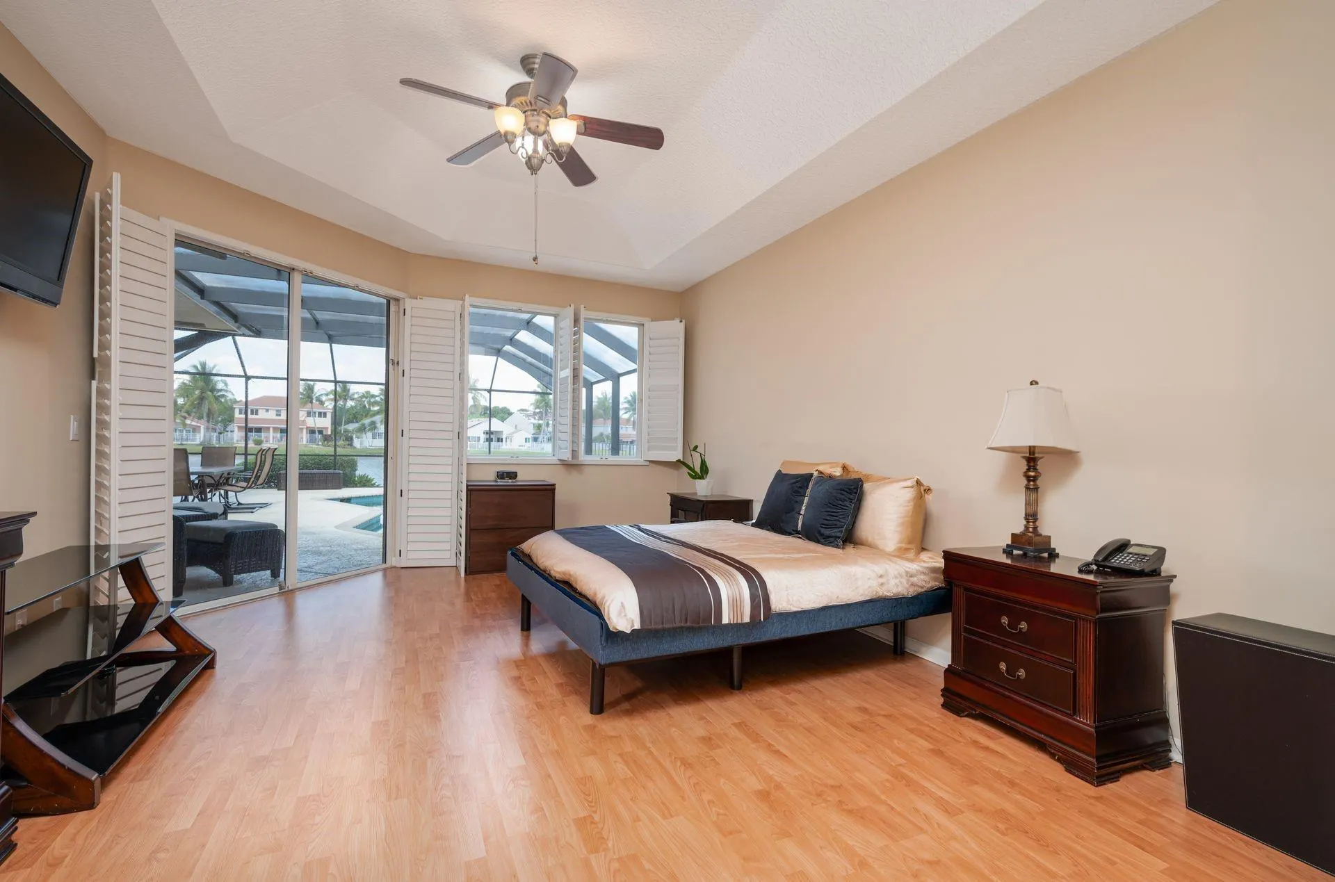 410 Mallard Ln