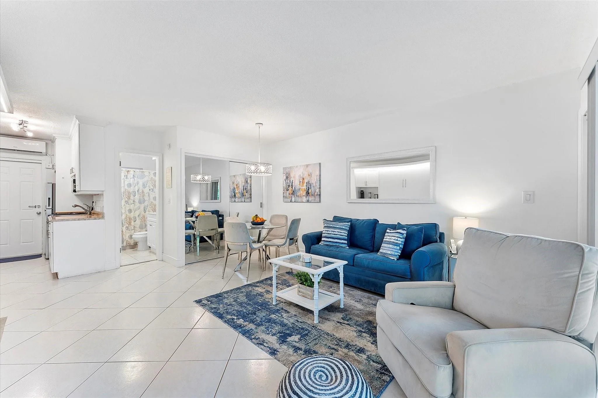 555 N Riverside Dr, #25