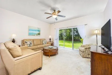 2601 Creekside Dr
