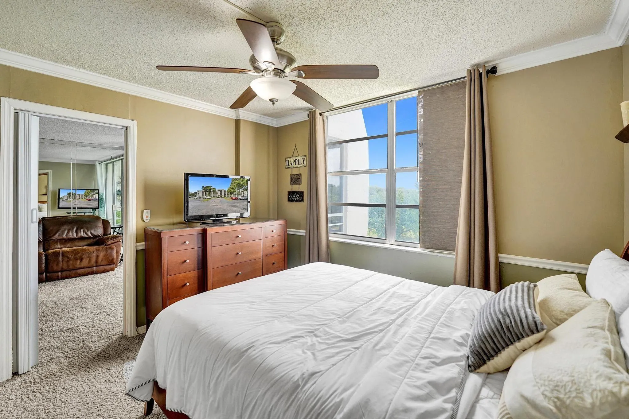 9470 Poinciana Pl, #408